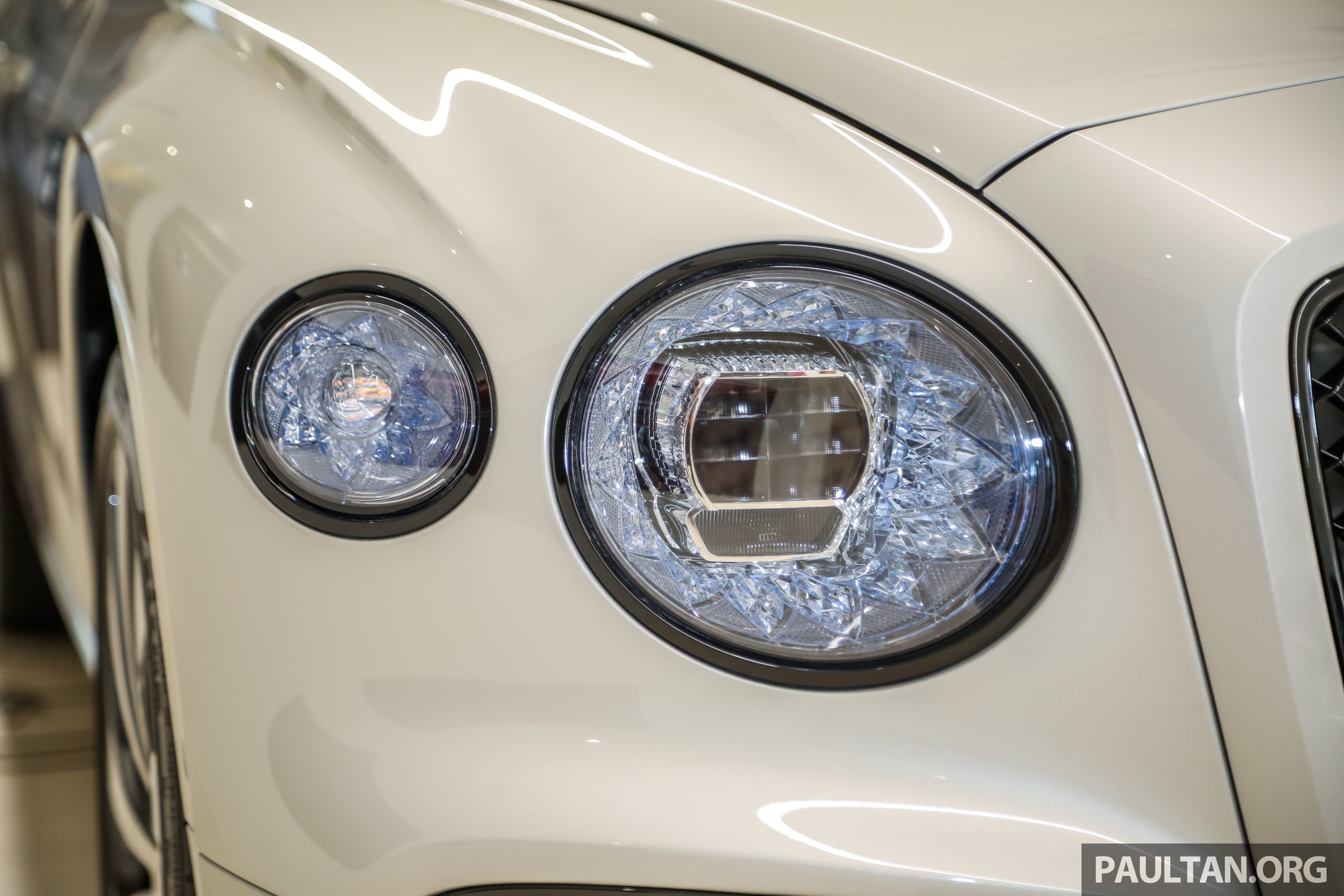 Bentley Flying Spur 2020 ra mắt Malaysia ảnh 6 Bentley Flying Spur 2020 ra mat Malaysia anh 6