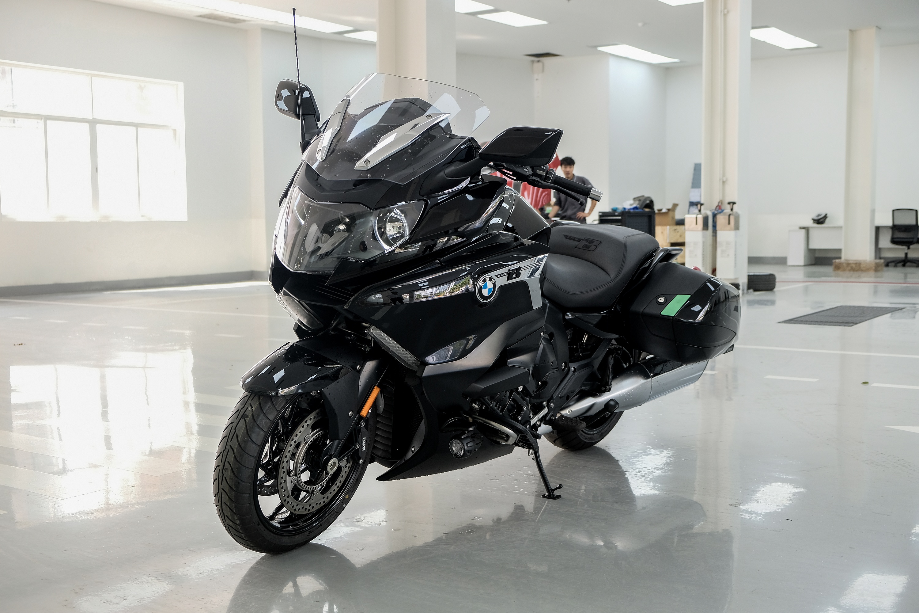 BMW K 1600 B gia 1, 1 ty dong anh 1