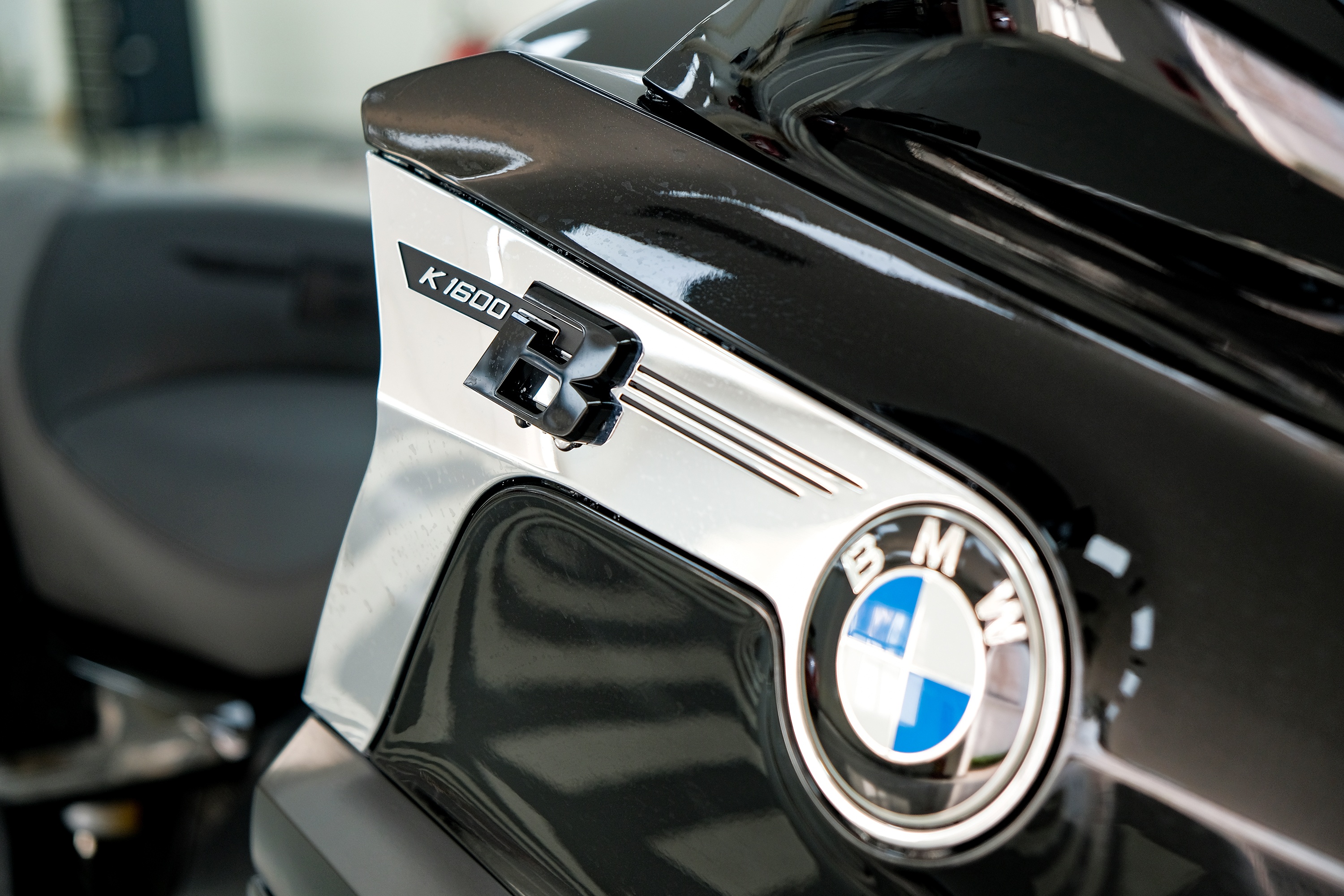 BMW K 1600 B gia 1, 1 ty dong anh 17