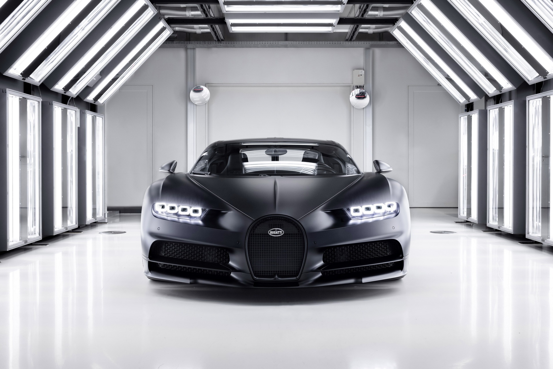 Bugatti xuất xưởng chiếc Chiron thứ 250 ảnh 10 Bugatti xuat xuong chiec Chiron thu 250 anh 10