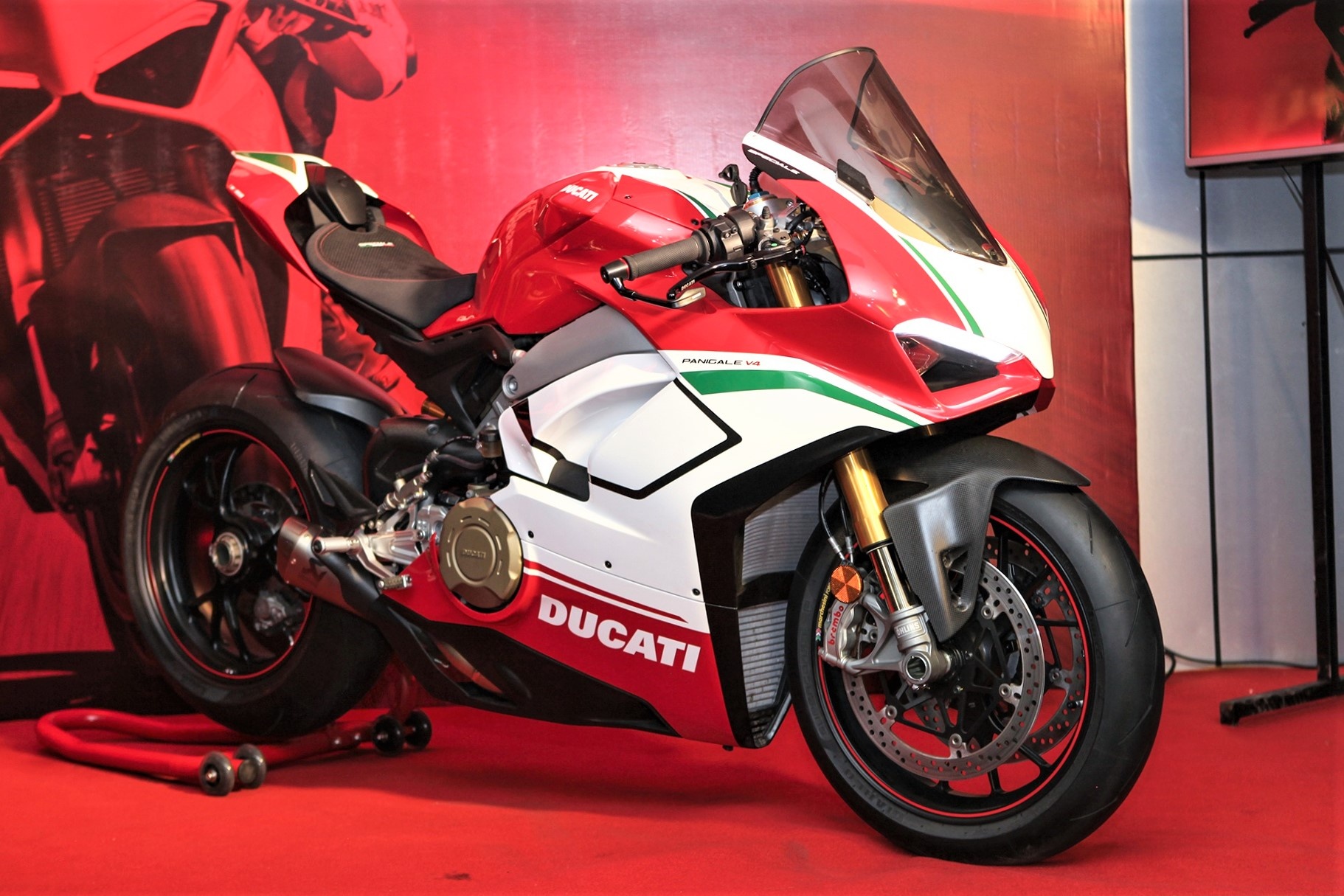 Nhung mau moto phan phoi chinh hang gia tren 1 ty dong tai VN hinh anh