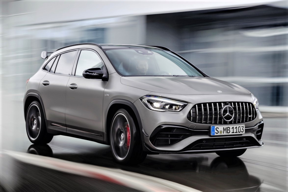 Mercedes-AMG GLA 45 ra mat, quai thu trong than hinh nho be hinh anh