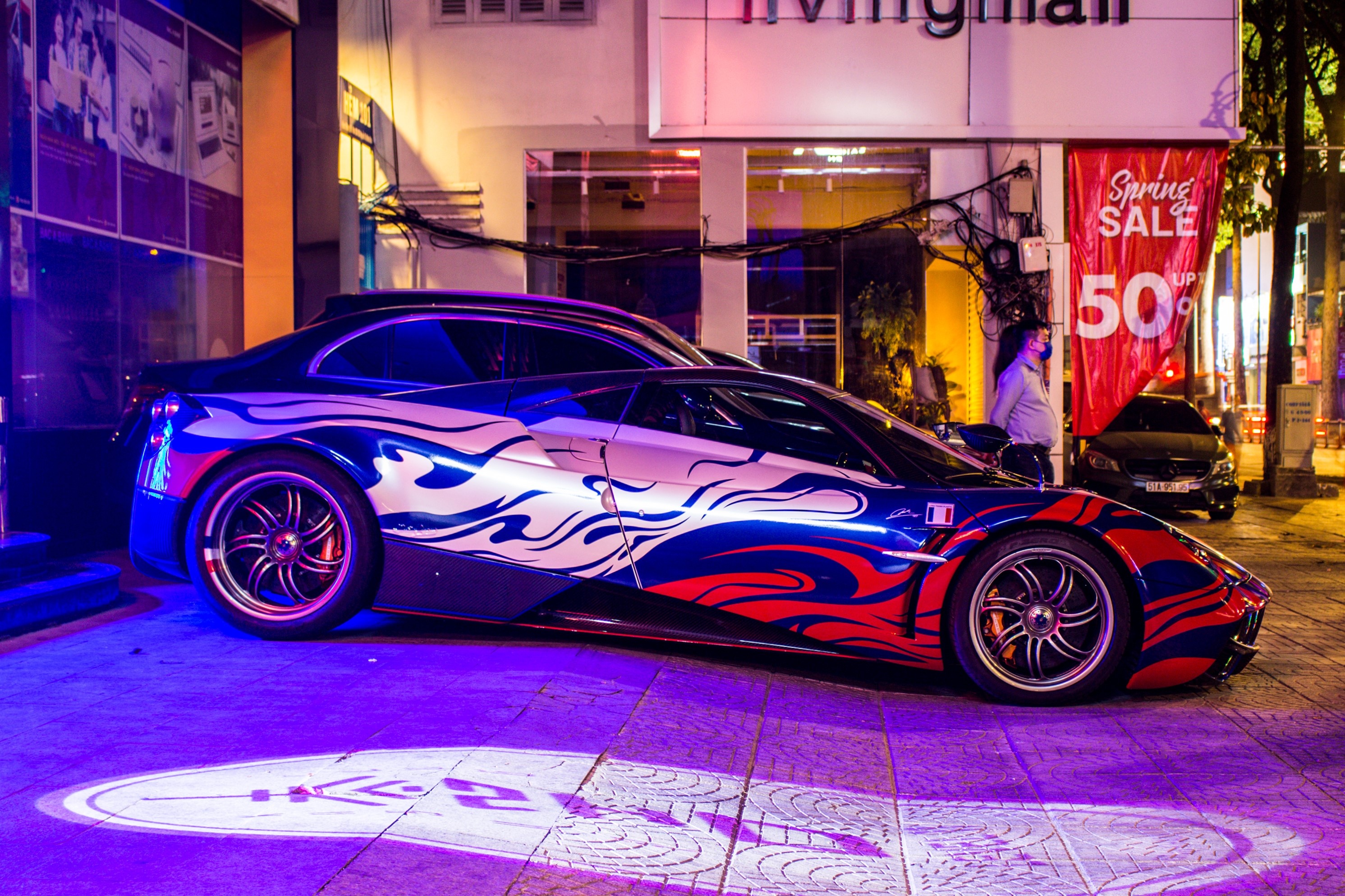 Pagani Huayra  cua Minh Nhua anh 2