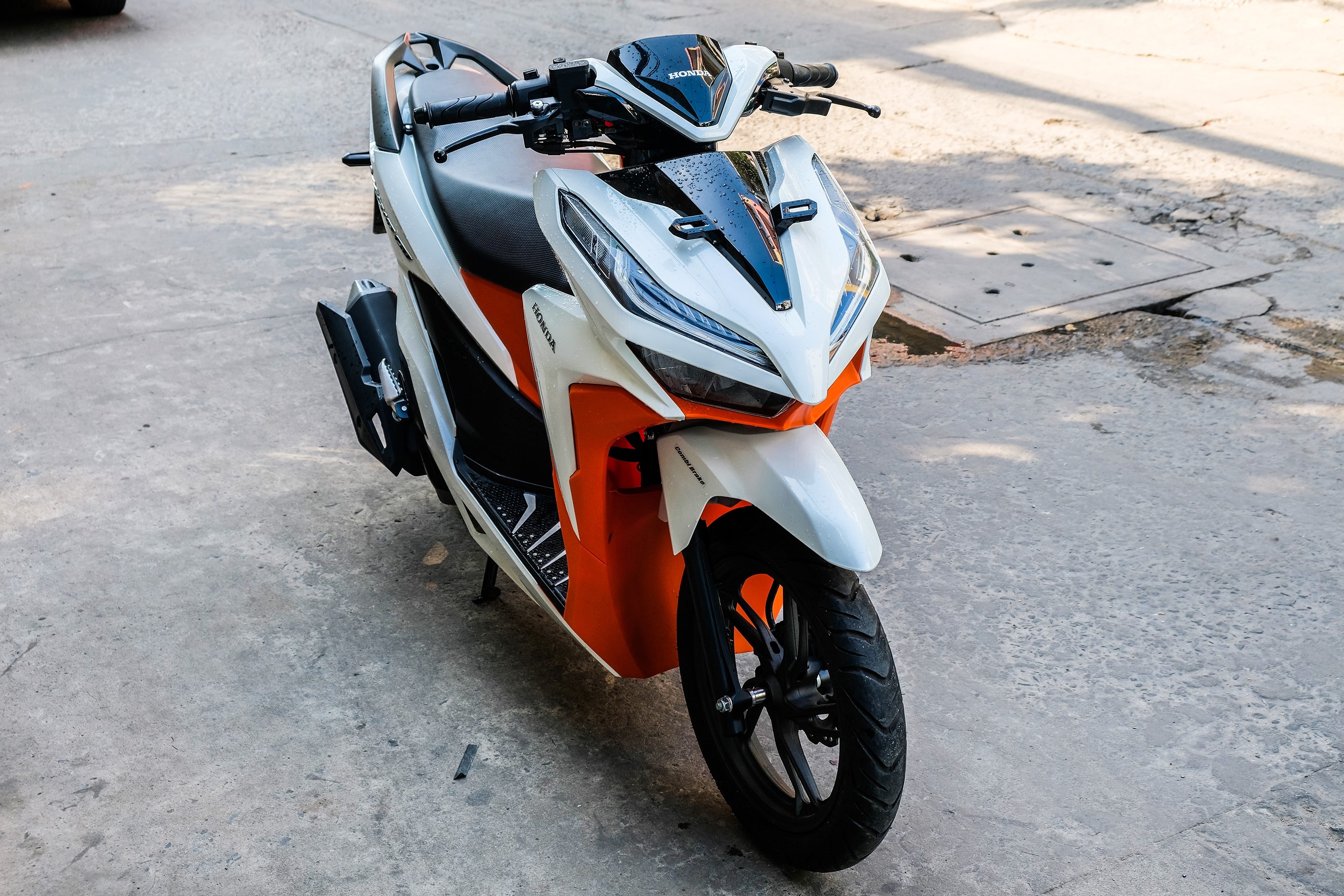 Honda Vario bien khung,  rao gia gan 500 trieu anh 6