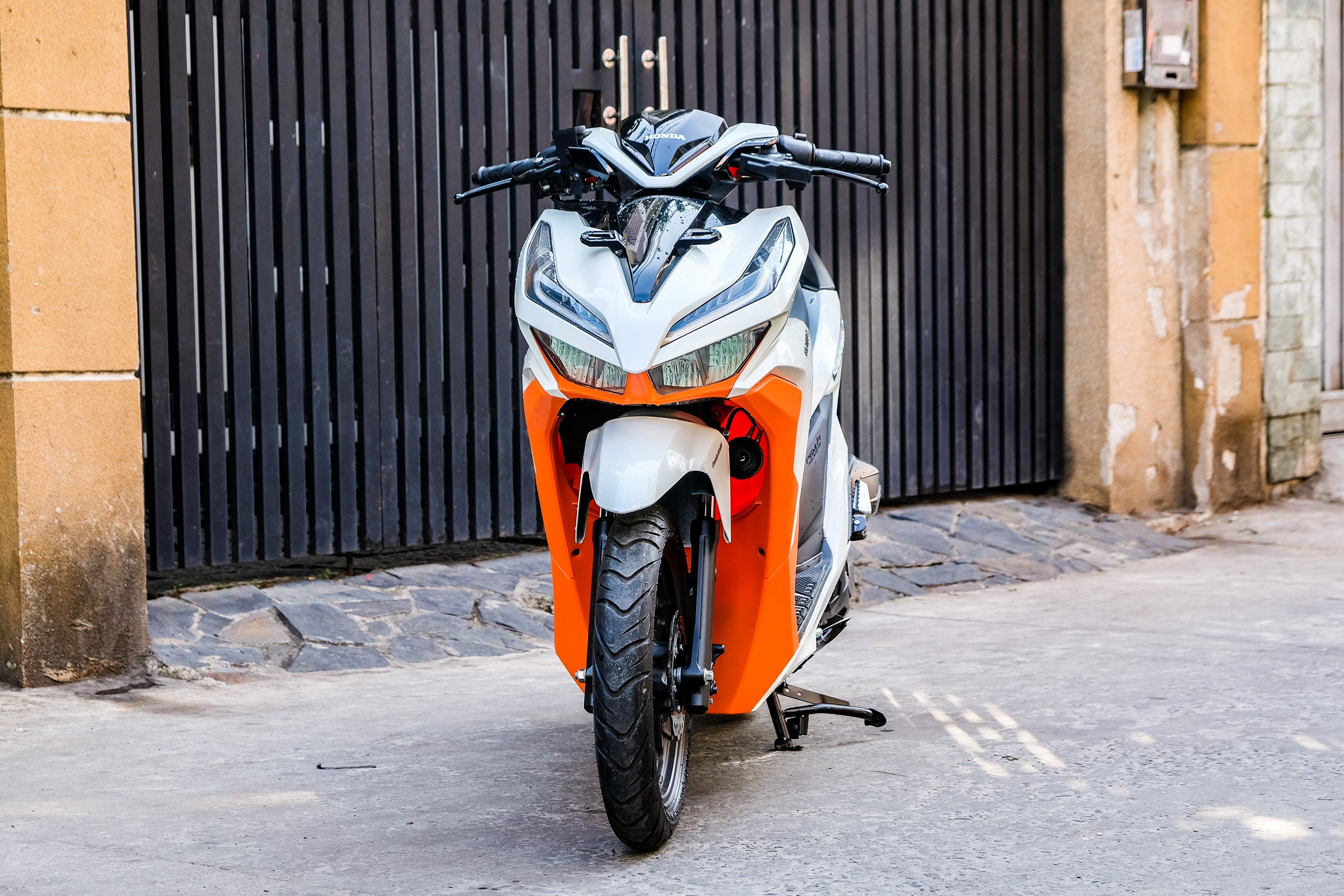 Honda Vario bien khung,  rao gia gan 500 trieu anh 4