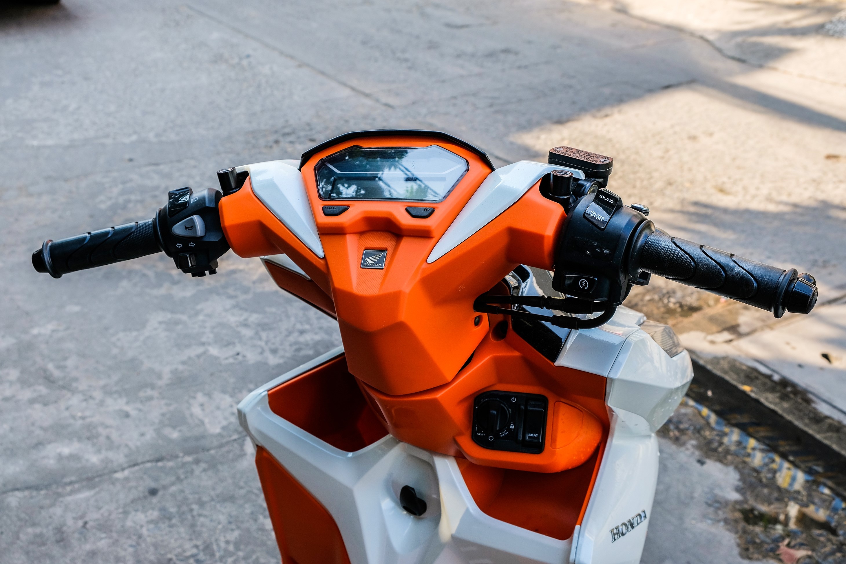 Honda Vario bien khung,  rao gia gan 500 trieu anh 8