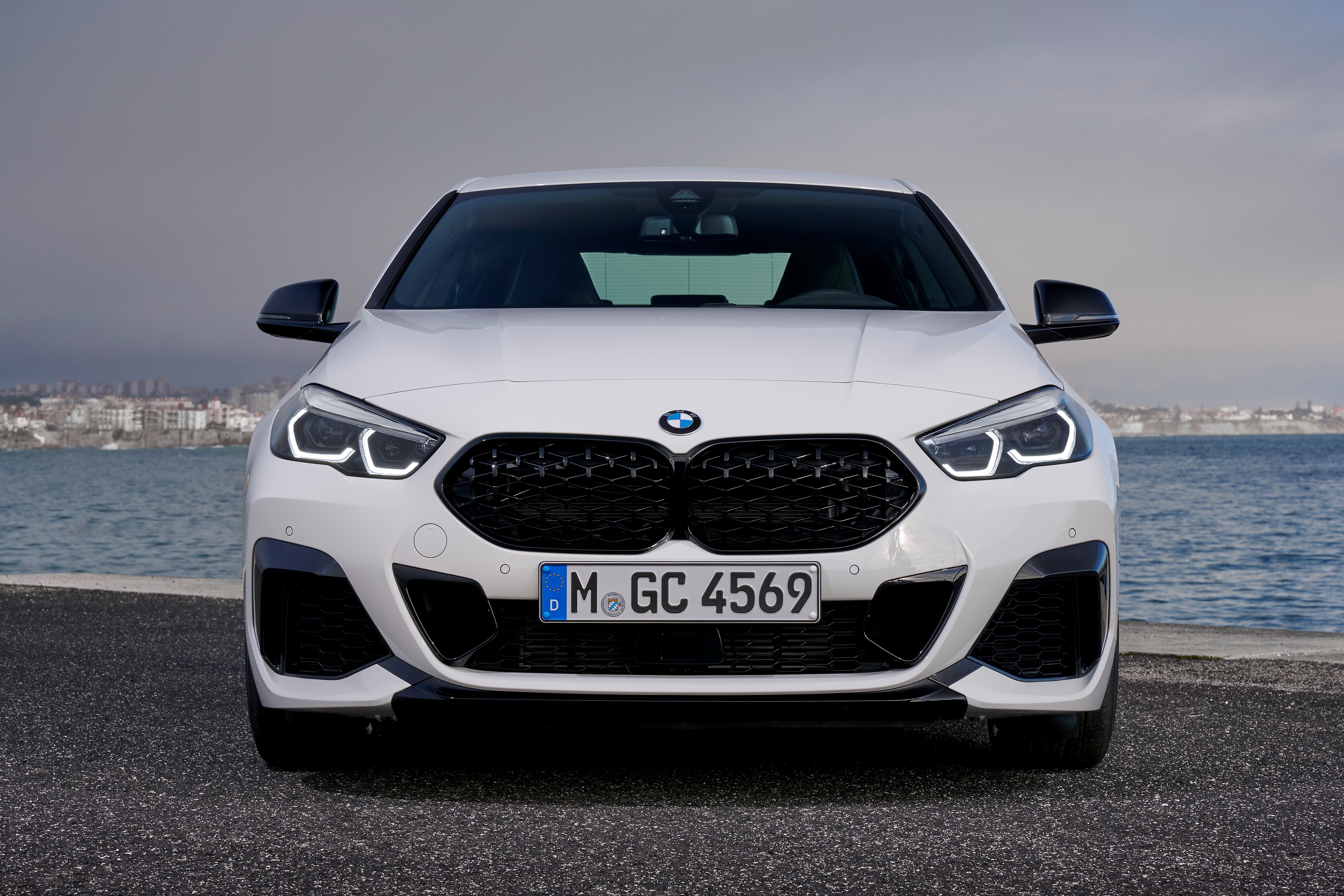 BMW 2-Series Gran Coupe ra mắt ảnh 4 BMW 2-Series Gran Coupe ra mat anh 4