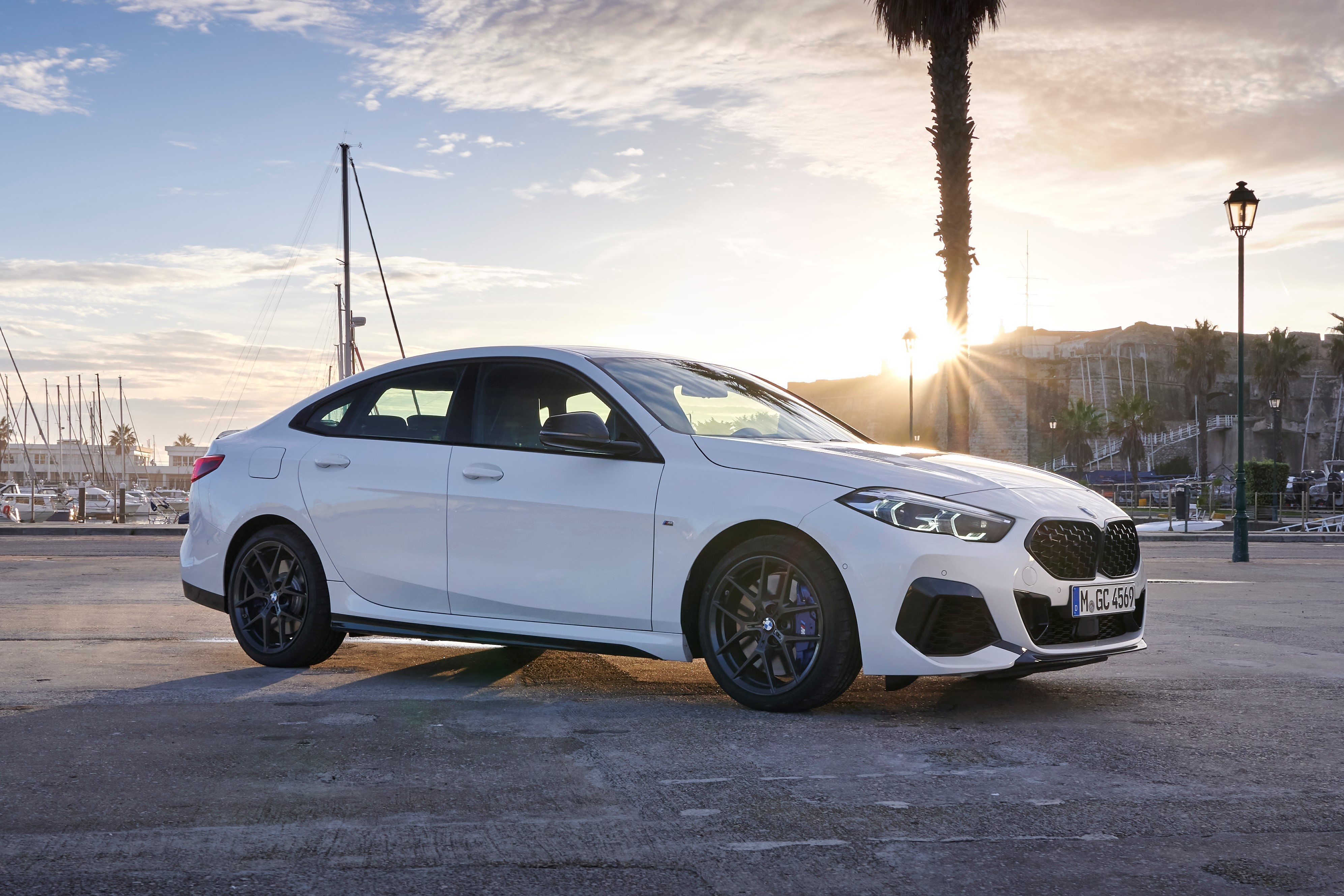 BMW 2-Series Gran Coupe ra mắt ảnh 11 BMW 2-Series Gran Coupe ra mat anh 11