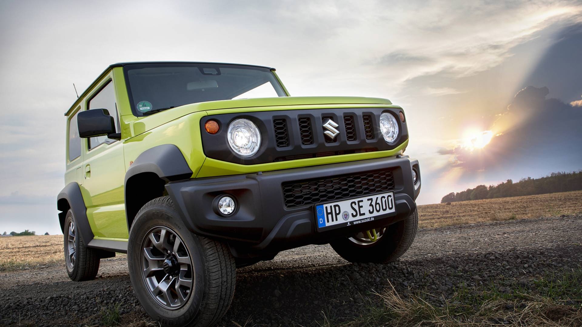 Suzuki Jimny ra mắt ảnh 9 Suzuki Jimny ra mat anh 9