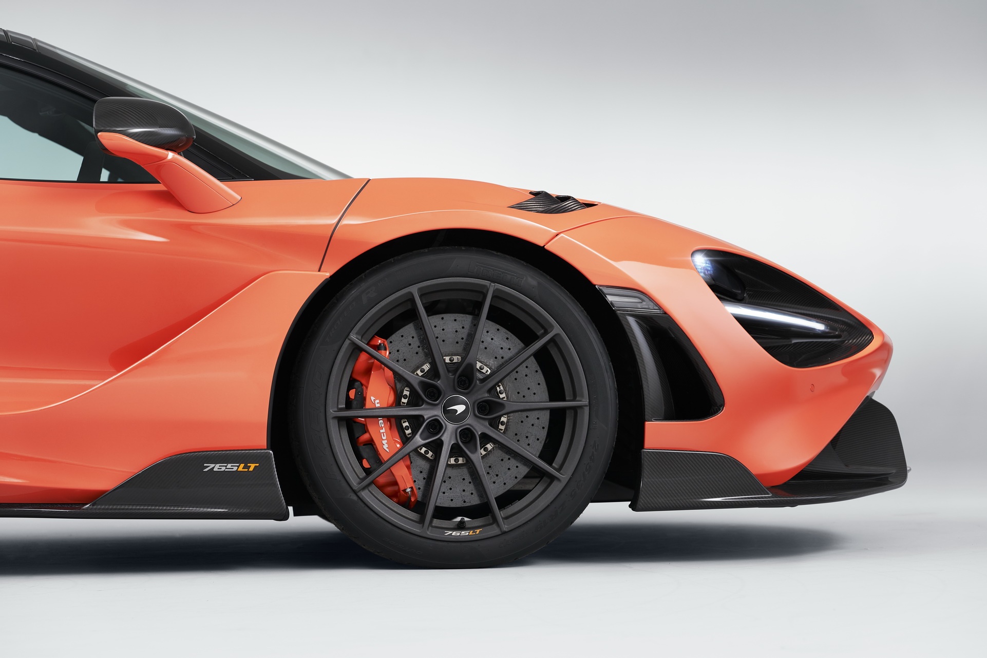 McLaren 765LT ra mat anh 5