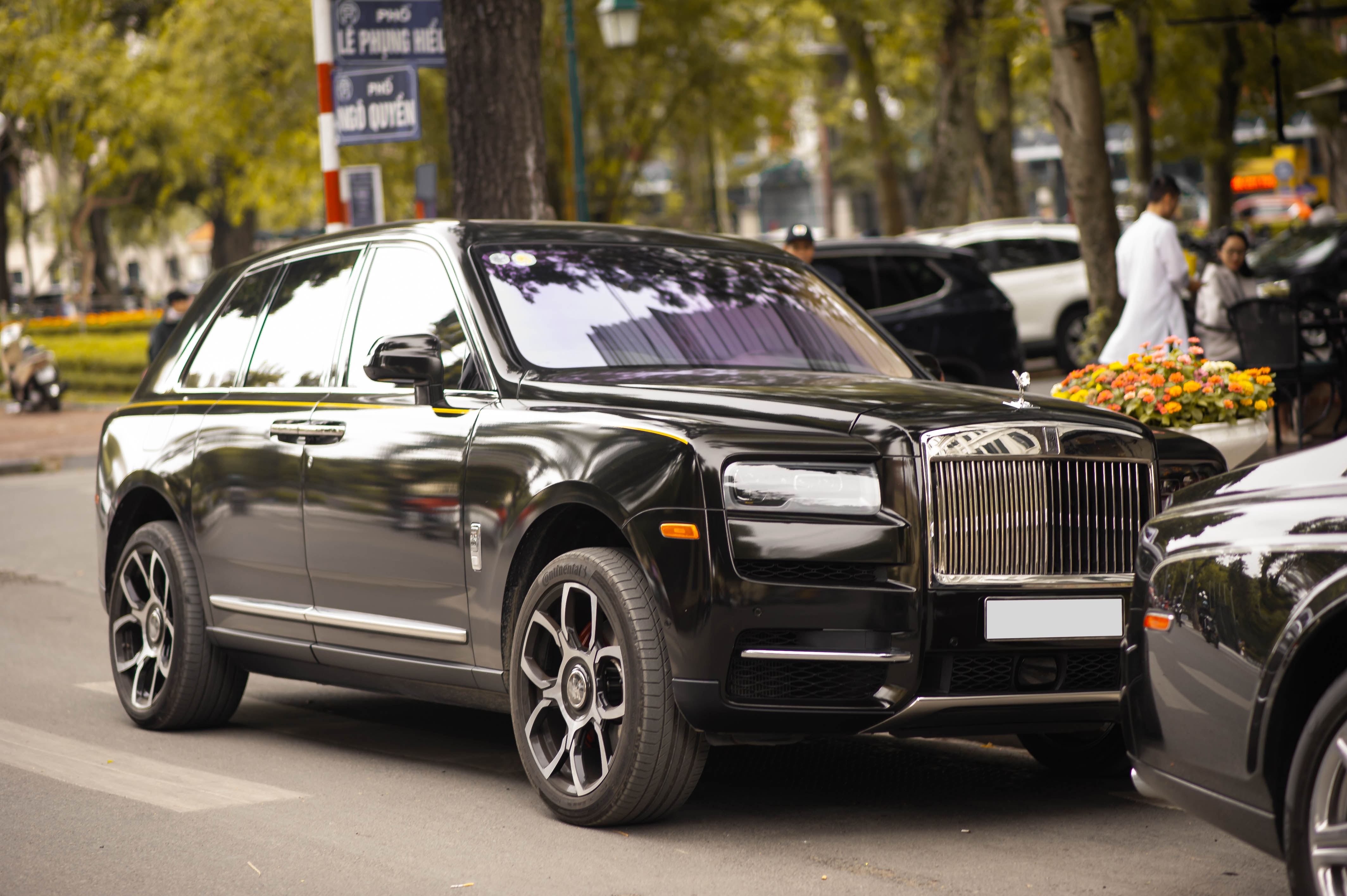 Rolls-Royce Cullinan dau tien Viet Nam anh 7