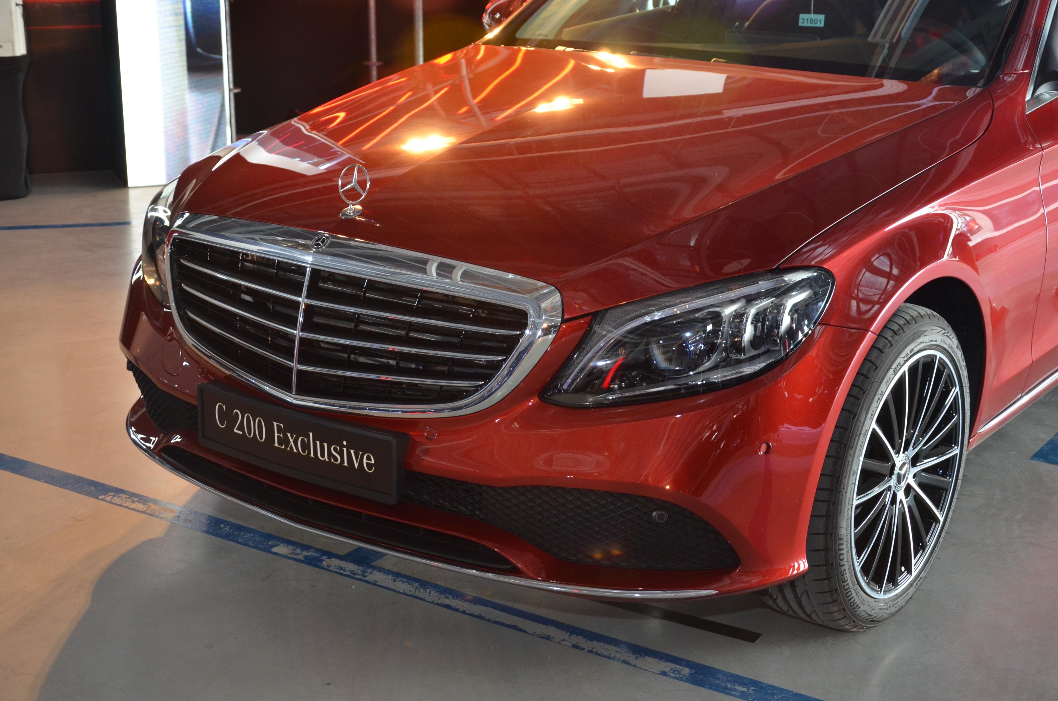 Mercedes-Benz giới thiệu 6 mẫu xe mới tại VN ảnh 9 Mercedes-Benz gioi thieu 6 mau xe moi tai VN anh 9