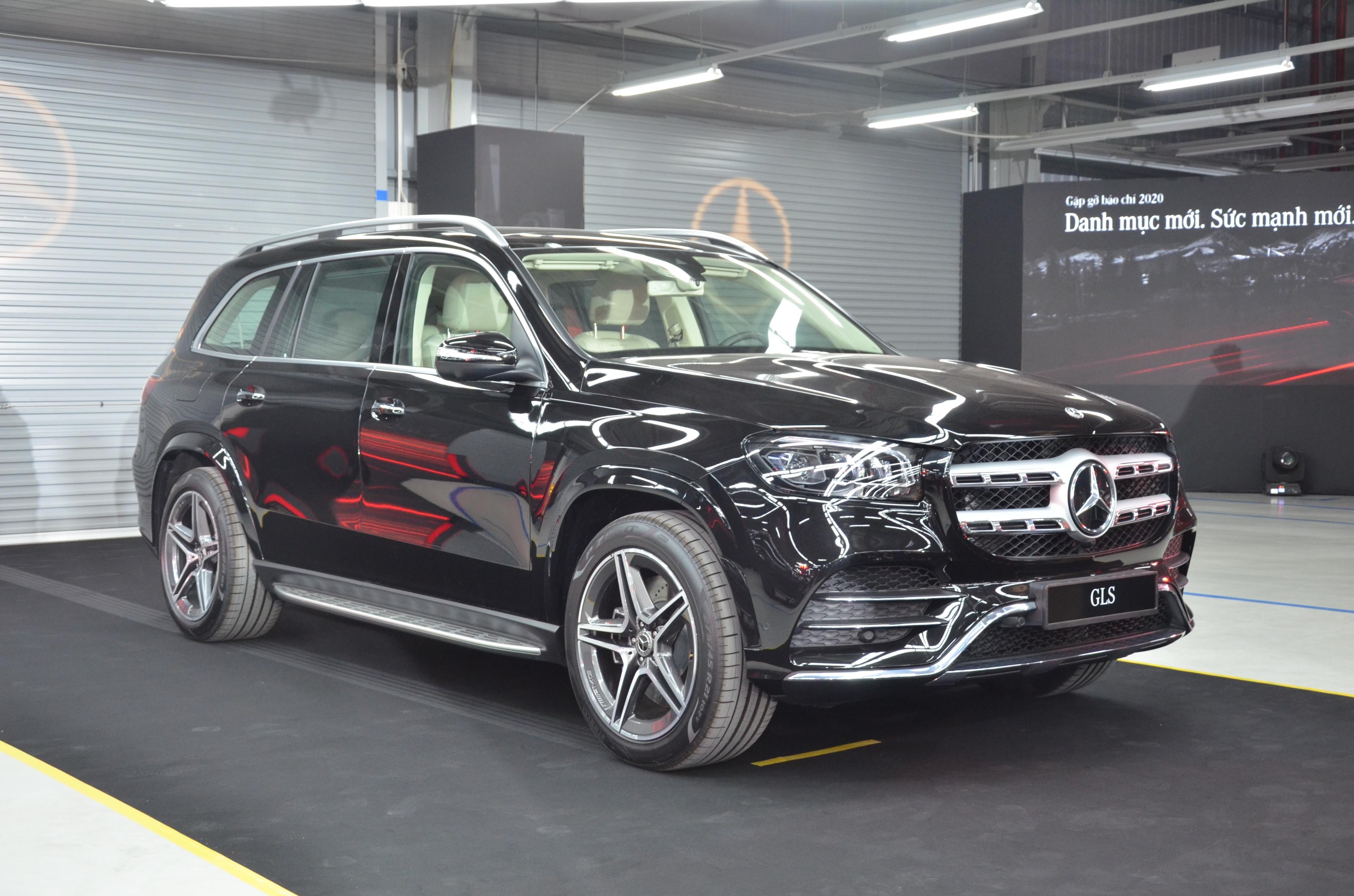 Mercedes-Benz giới thiệu 6 mẫu xe mới tại VN ảnh 20 Mercedes-Benz gioi thieu 6 mau xe moi tai VN anh 20