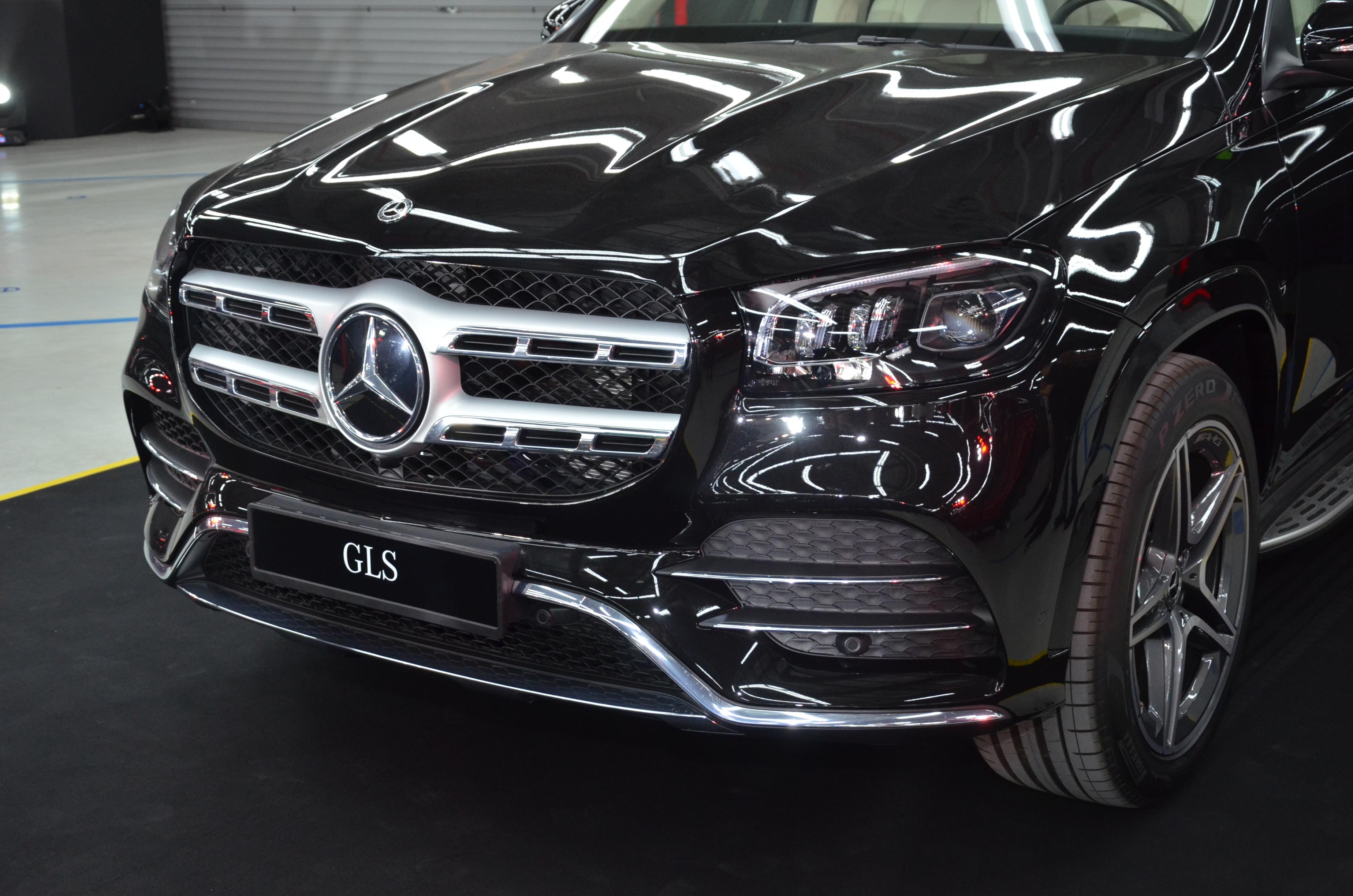 Mercedes-Benz giới thiệu 6 mẫu xe mới tại VN ảnh 22 Mercedes-Benz gioi thieu 6 mau xe moi tai VN anh 22