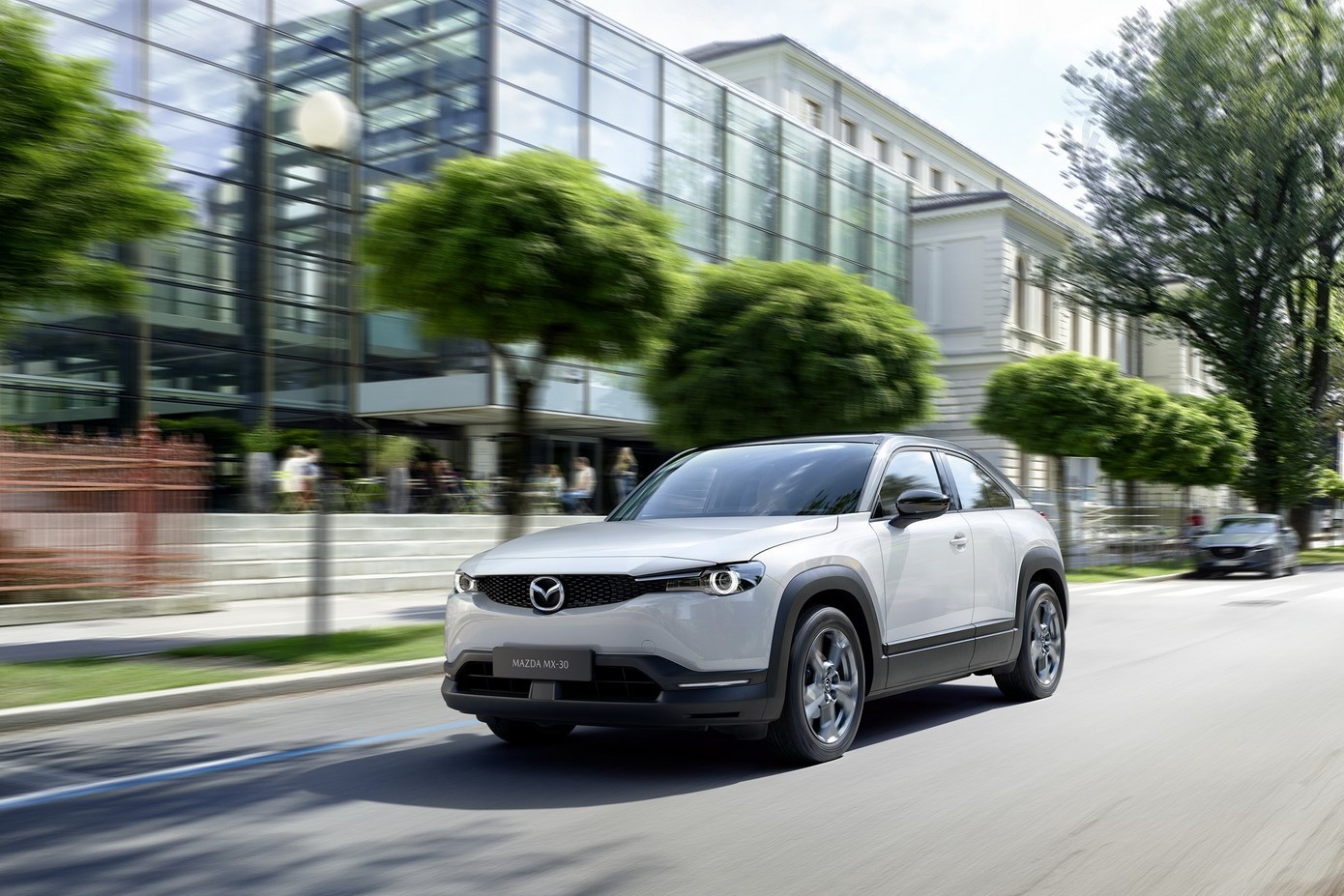 Mazda MX-30 EV ra mat anh 1