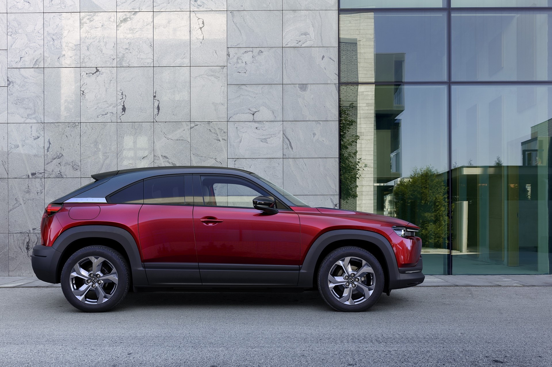 Mazda MX-30 EV ra mat anh 6