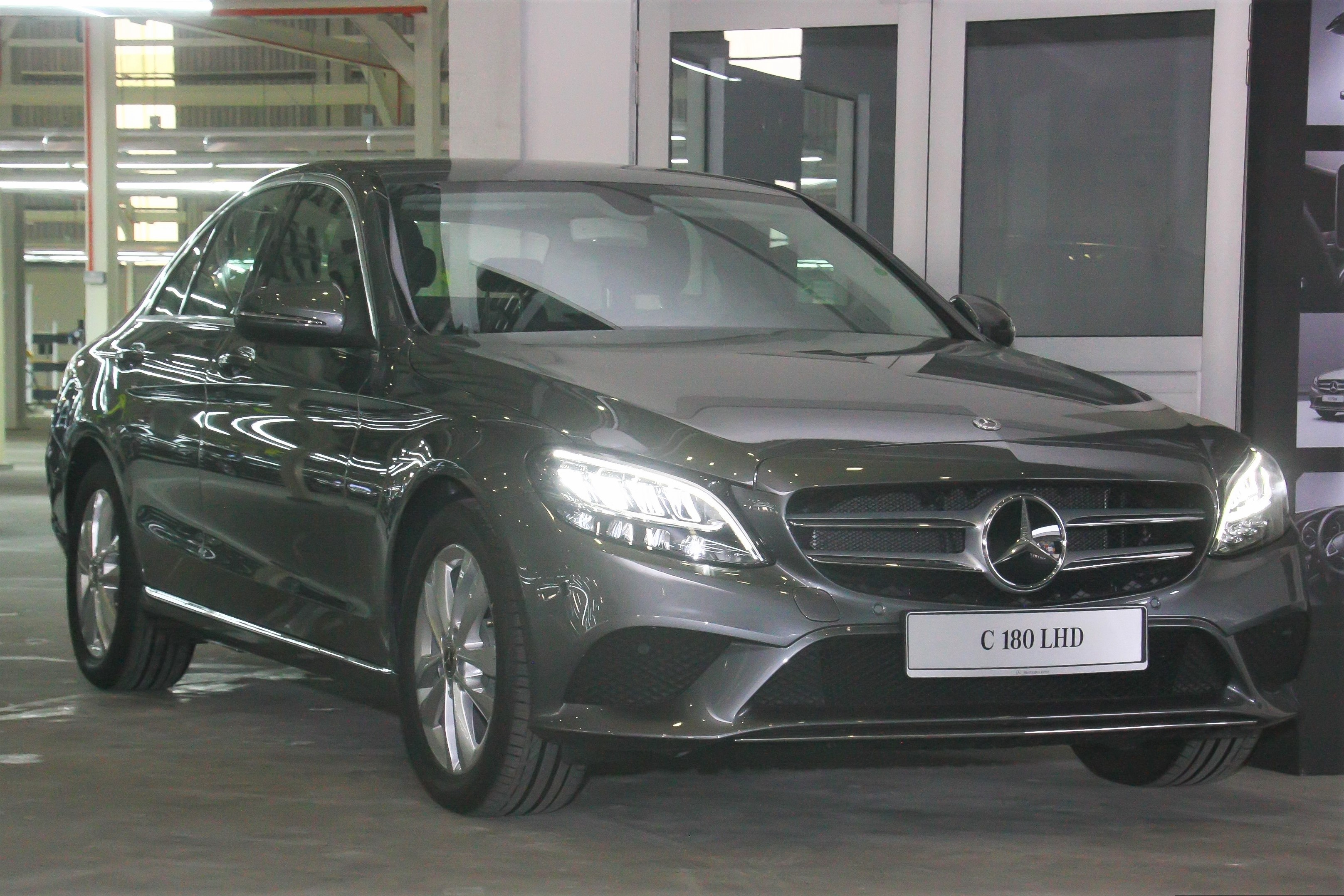 Nhung mau xe Mercedes-Benz co the ra mat VN trong hom nay hinh anh