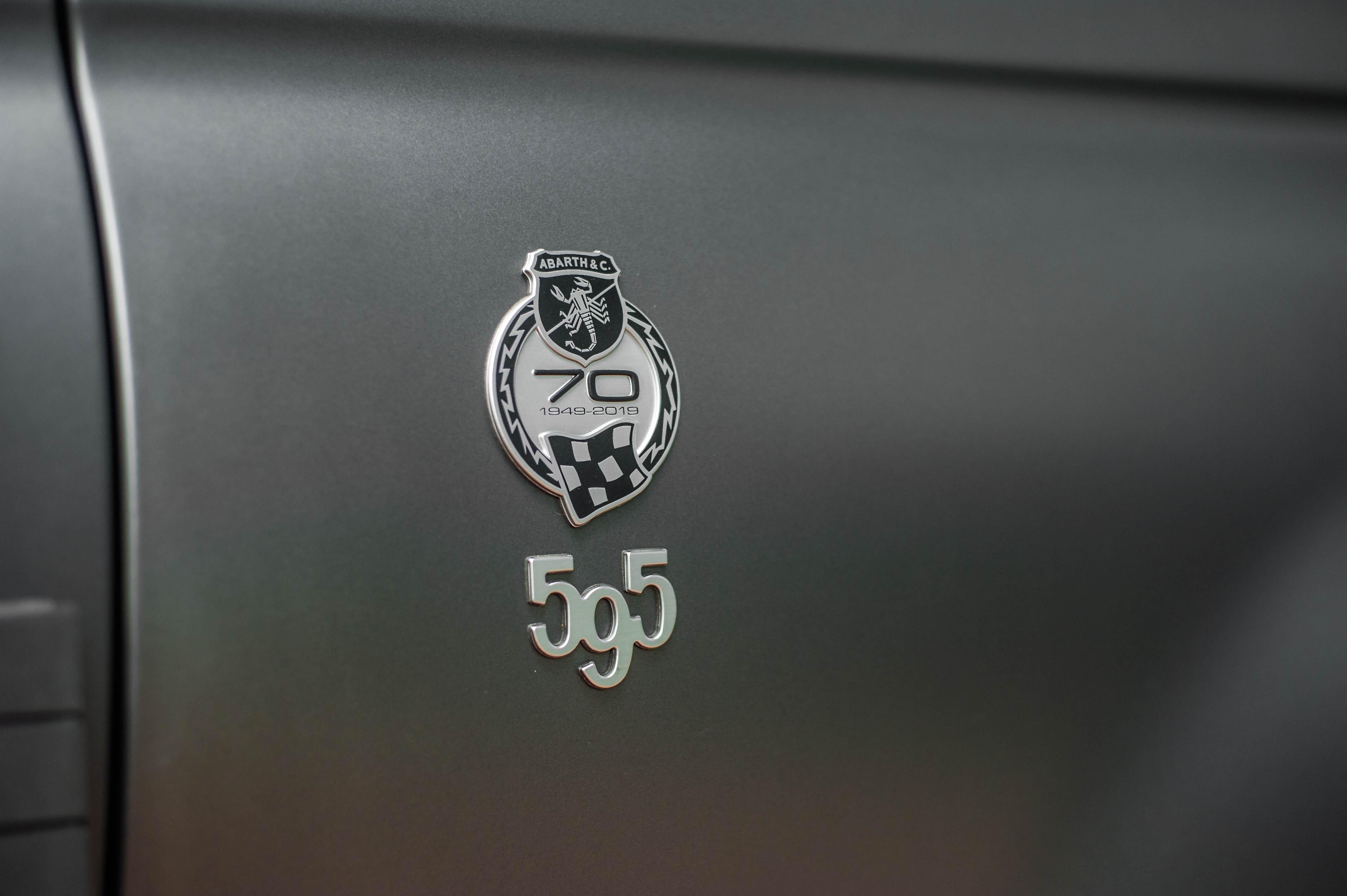 Chi tiet Fiat 500 Abarth 595 Esseesse anh 3