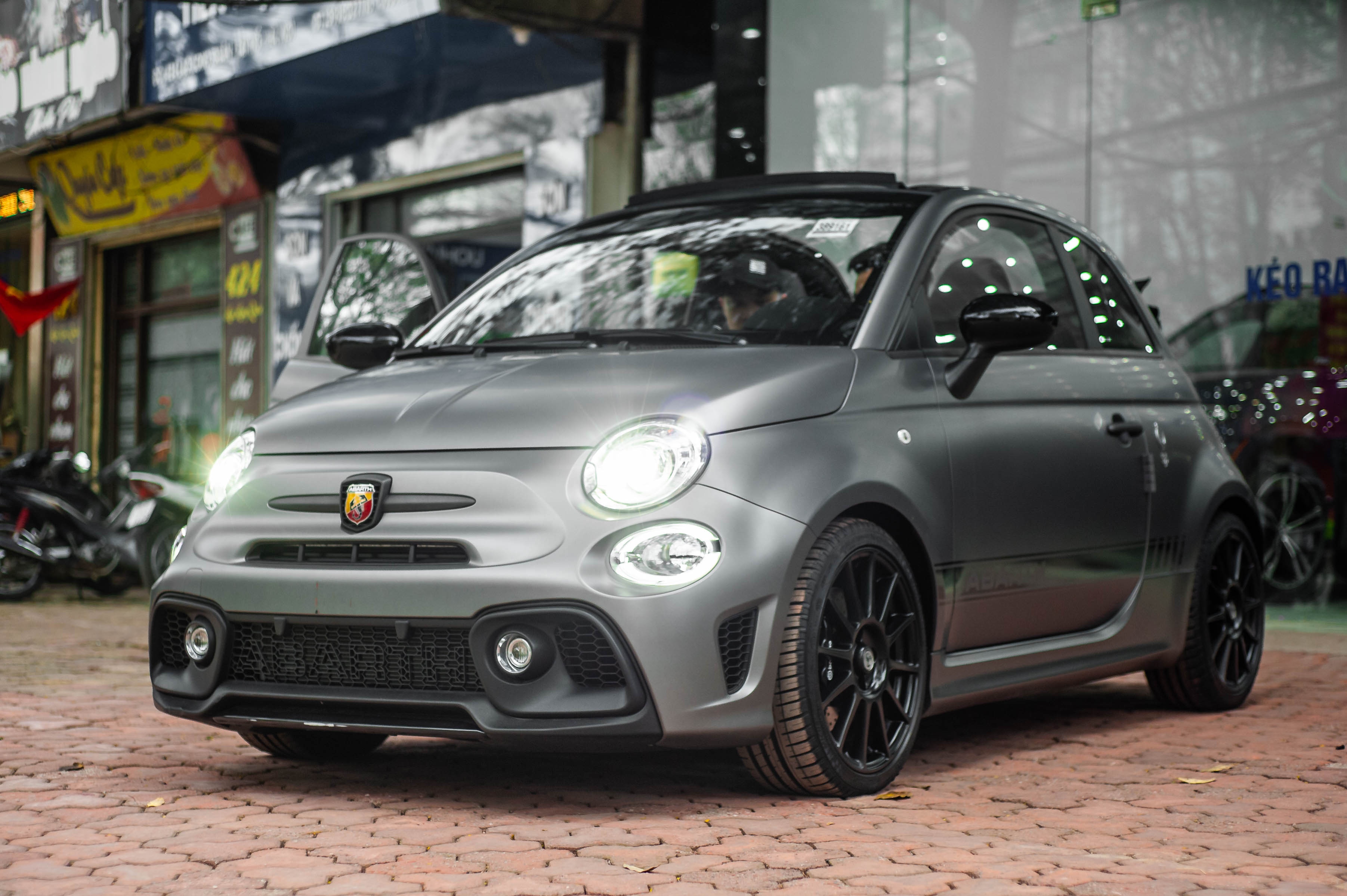 Chi tiet Fiat 500 Abarth 595 Esseesse anh 1