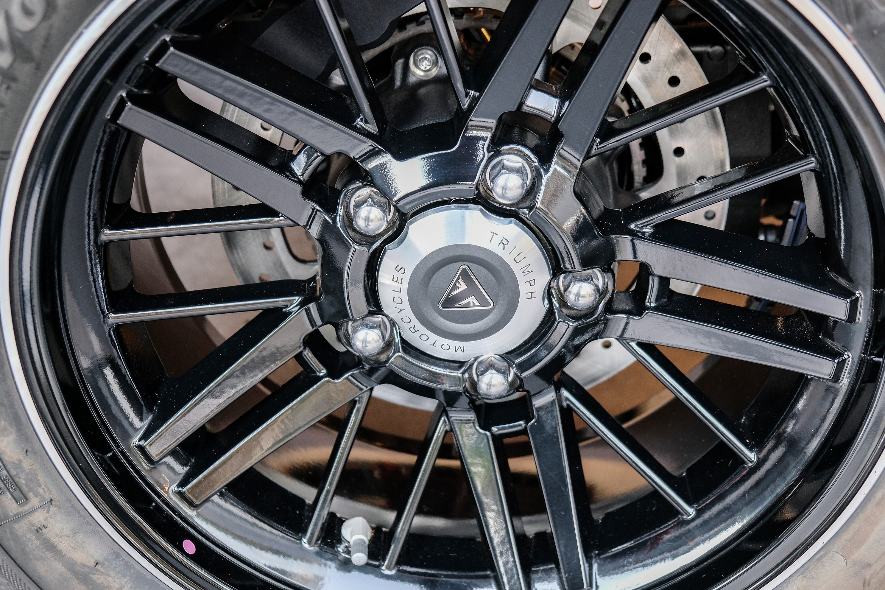 Triumph Rocket 3 TFC ve Viet Nam anh 14