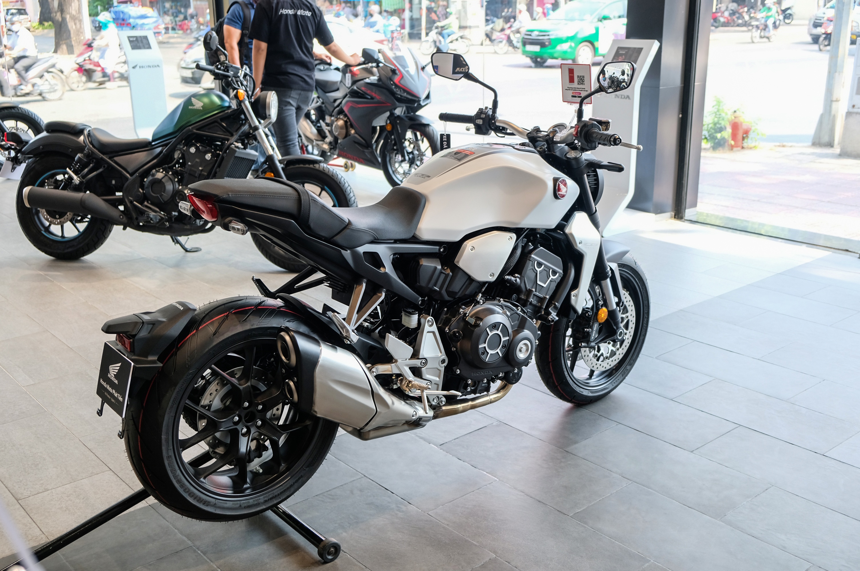 Chi tiet Honda CB1000R 2020 tai VN anh 3