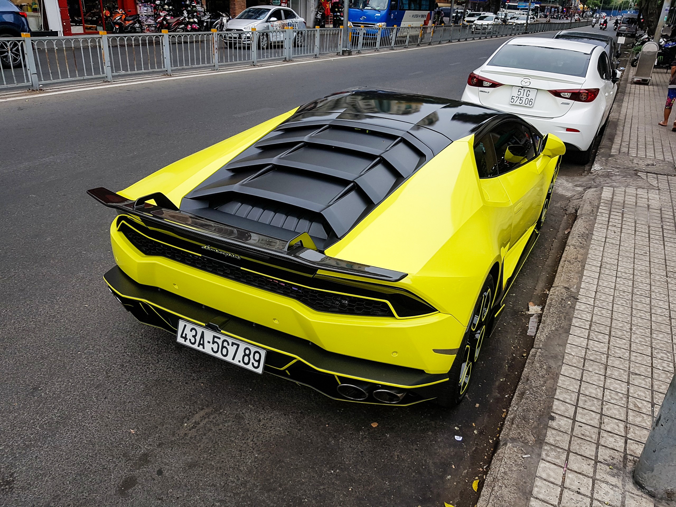 Lamborghini Huracan biển số đẹp ảnh 4 Lamborghini Huracan bien so dep anh 4