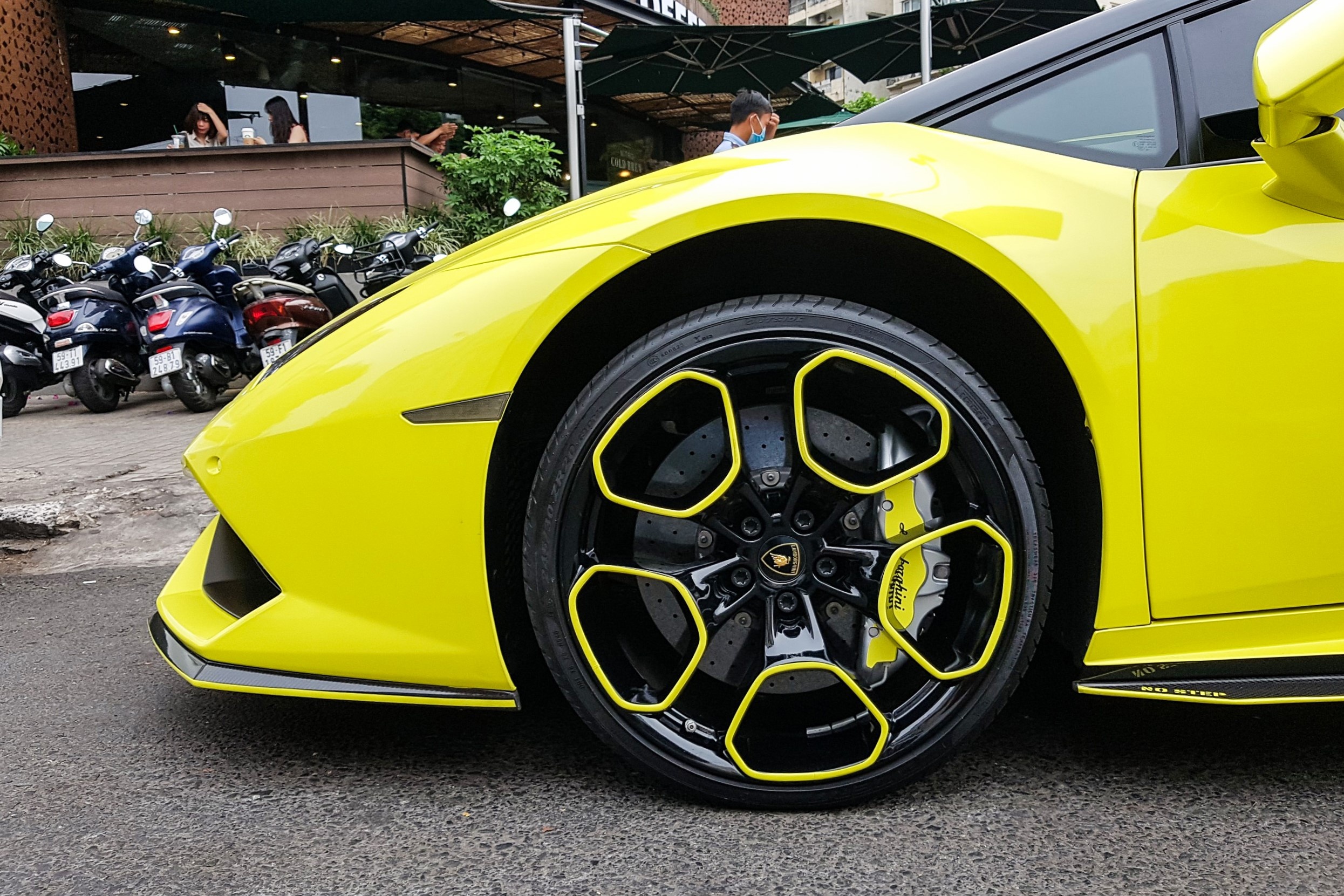 Lamborghini Huracan biển số đẹp ảnh 8 Lamborghini Huracan bien so dep anh 8