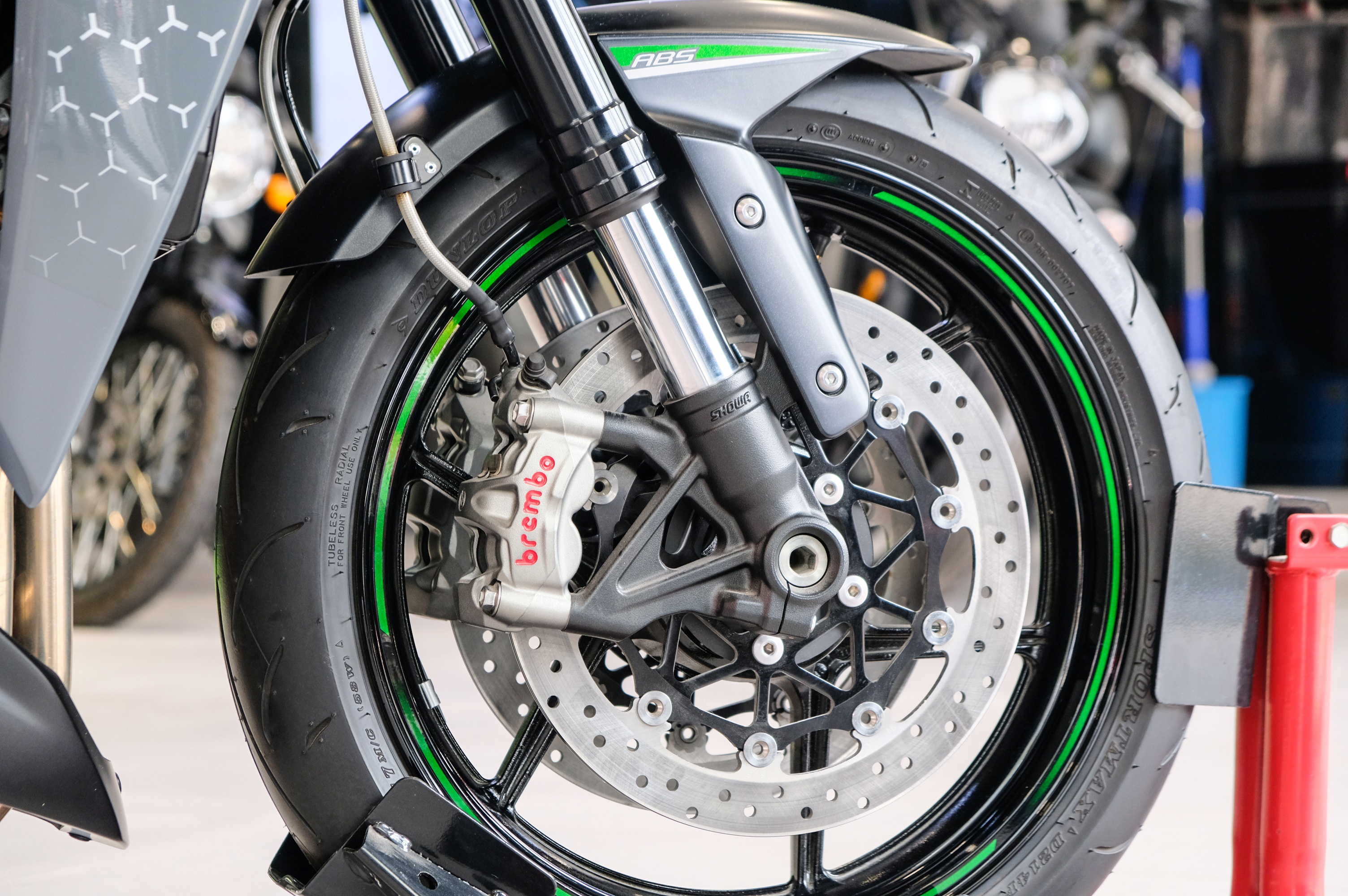 Kawasaki Z1000 2020 ve VN,  tang gia so voi doi cu anh 12