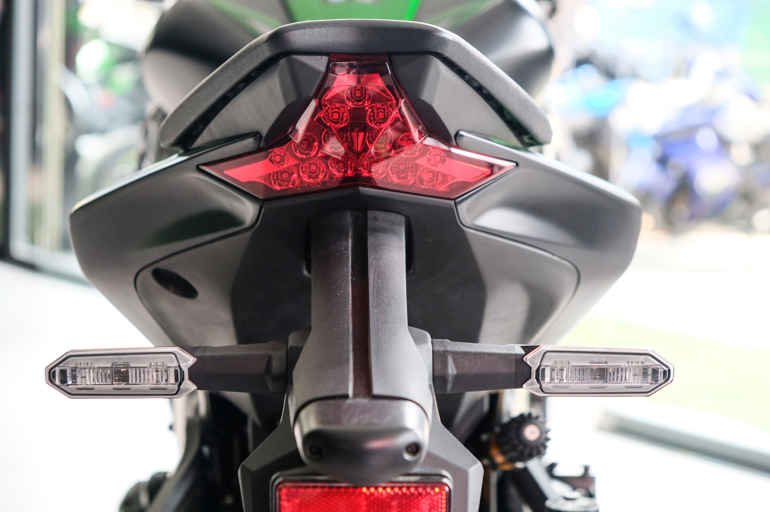 Kawasaki Z1000 2020 ve VN,  tang gia so voi doi cu anh 6