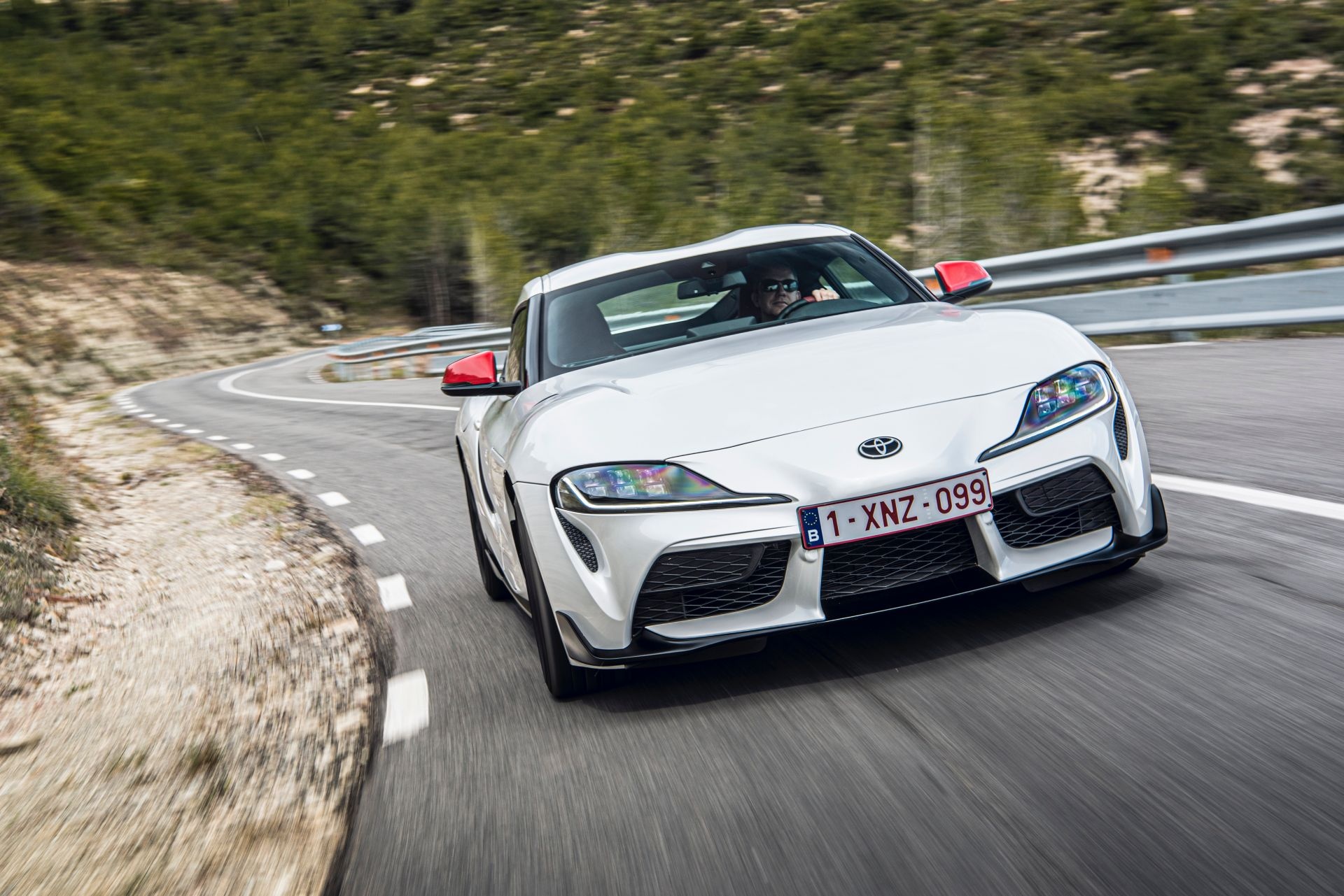 Toyota Supra ra mat phien ban gioi han cho thi truong chau Au anh 13