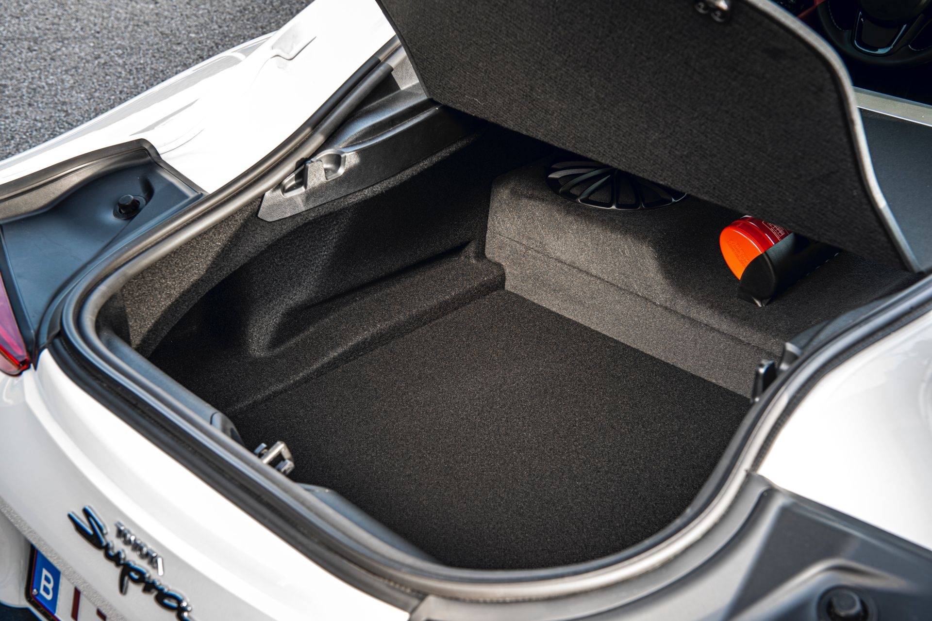 Toyota Supra ra mat phien ban gioi han cho thi truong chau Au anh 9