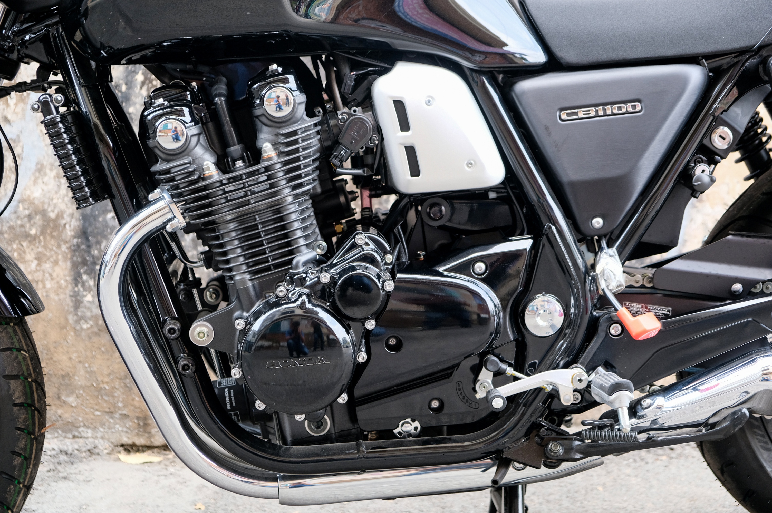 Moto co dien Honda CB1100 RS gia hon 500 trieu anh 5