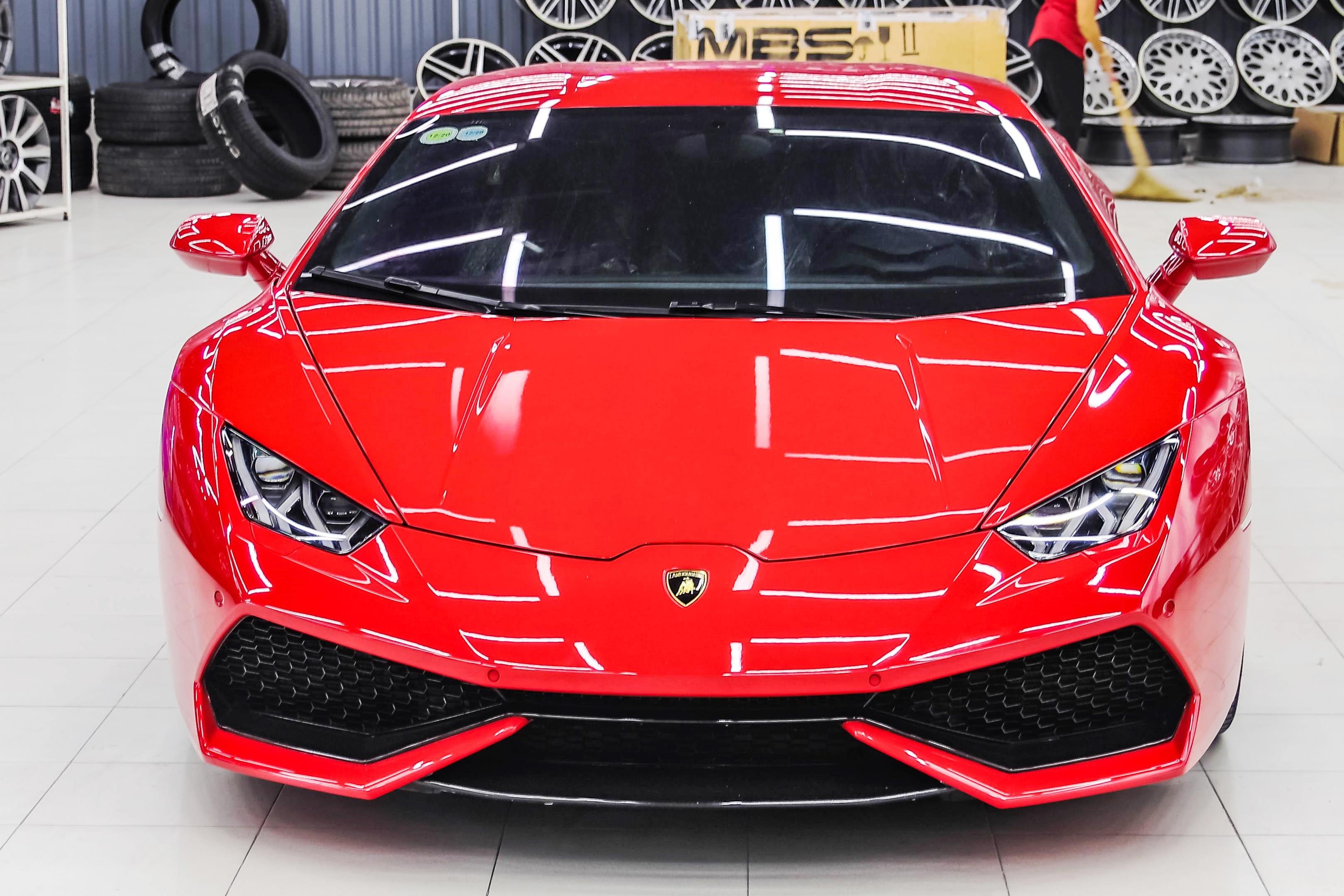 Lamborghini Huracan son lai tieu ton 100 trieu dong o TP.HCM hinh anh