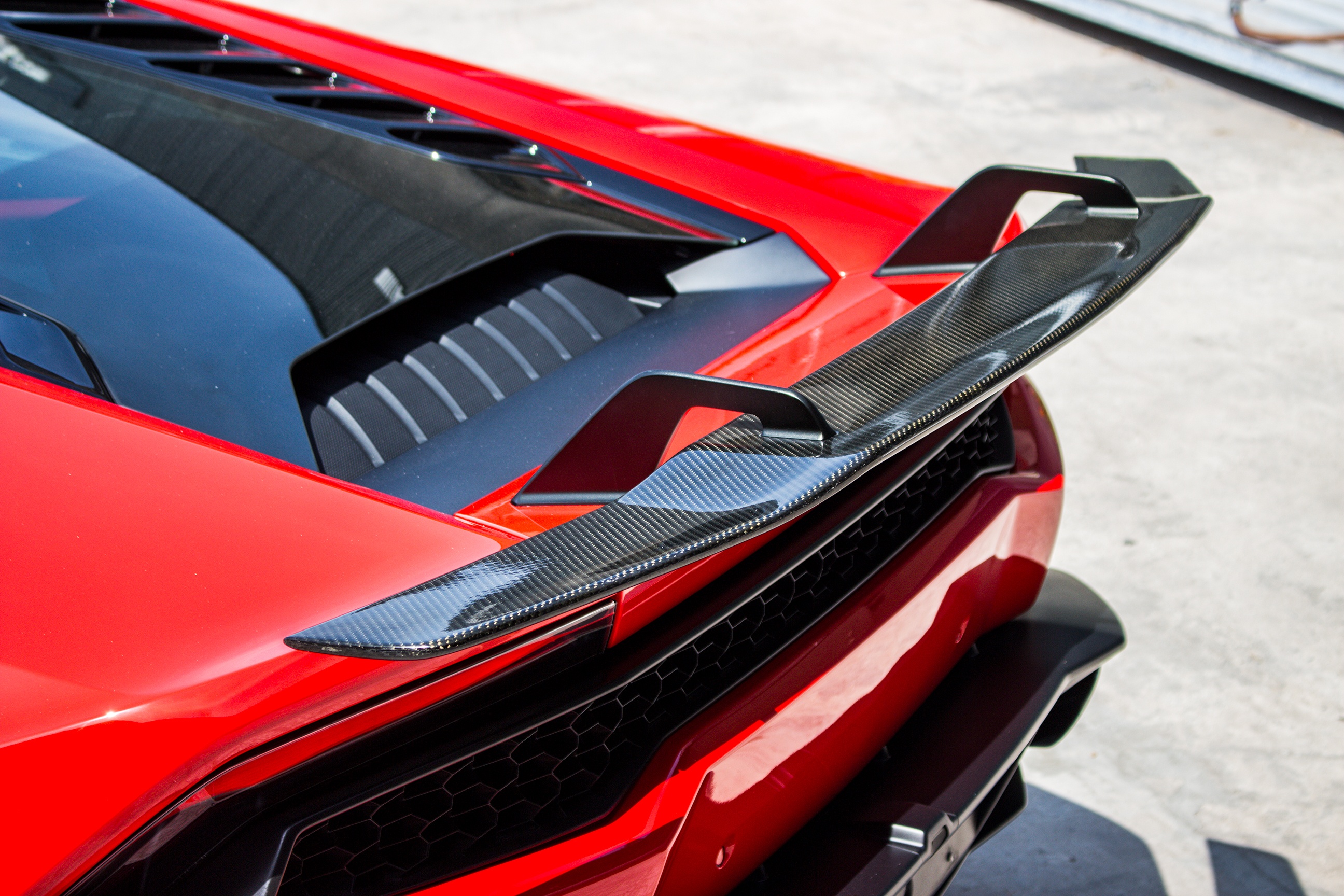 Lamborghini Huracan màu đỏ ảnh 8 Lamborghini Huracan mau do anh 8