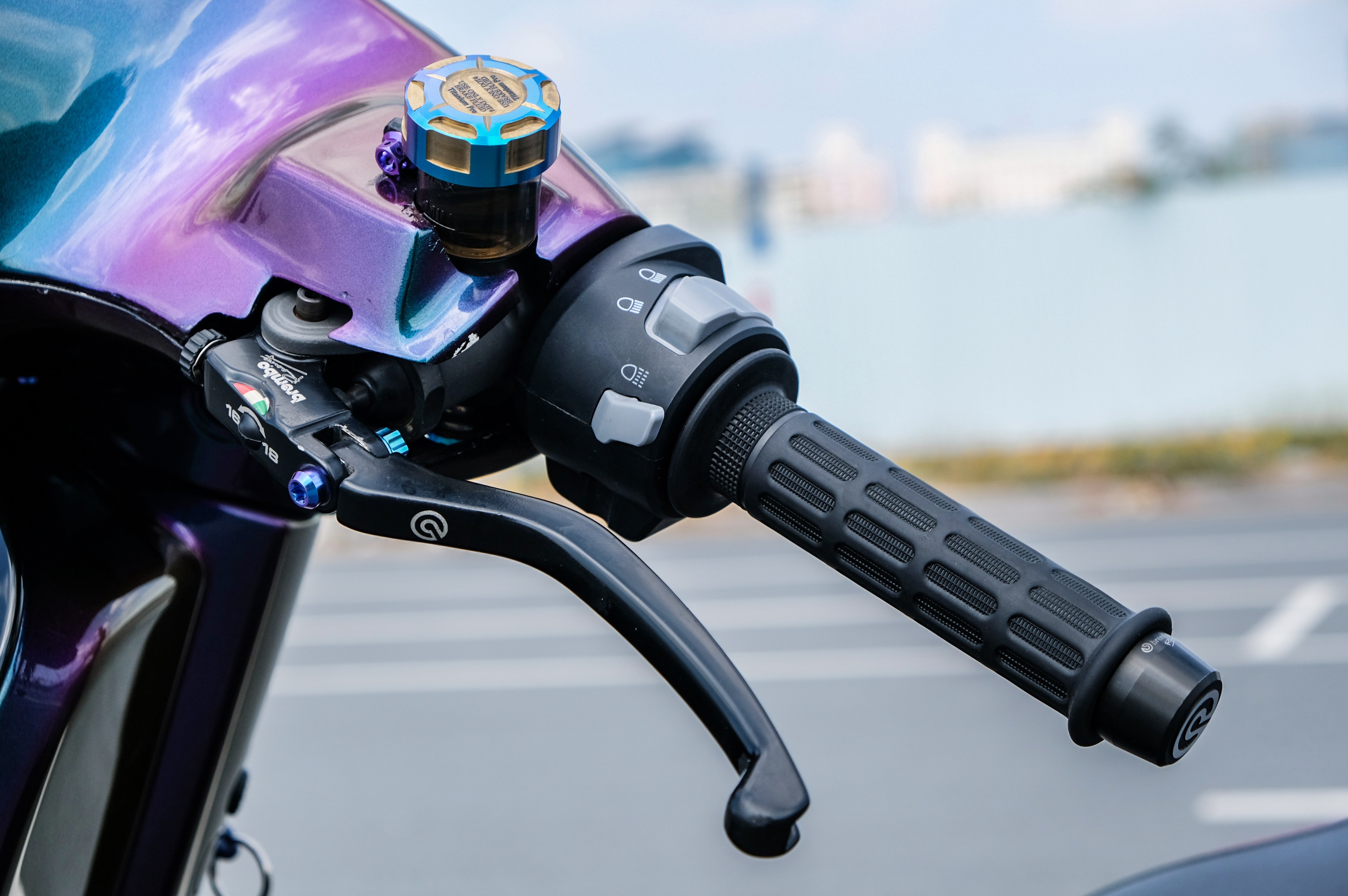 Vespa Sprint voi mau son chuyen sac anh 6