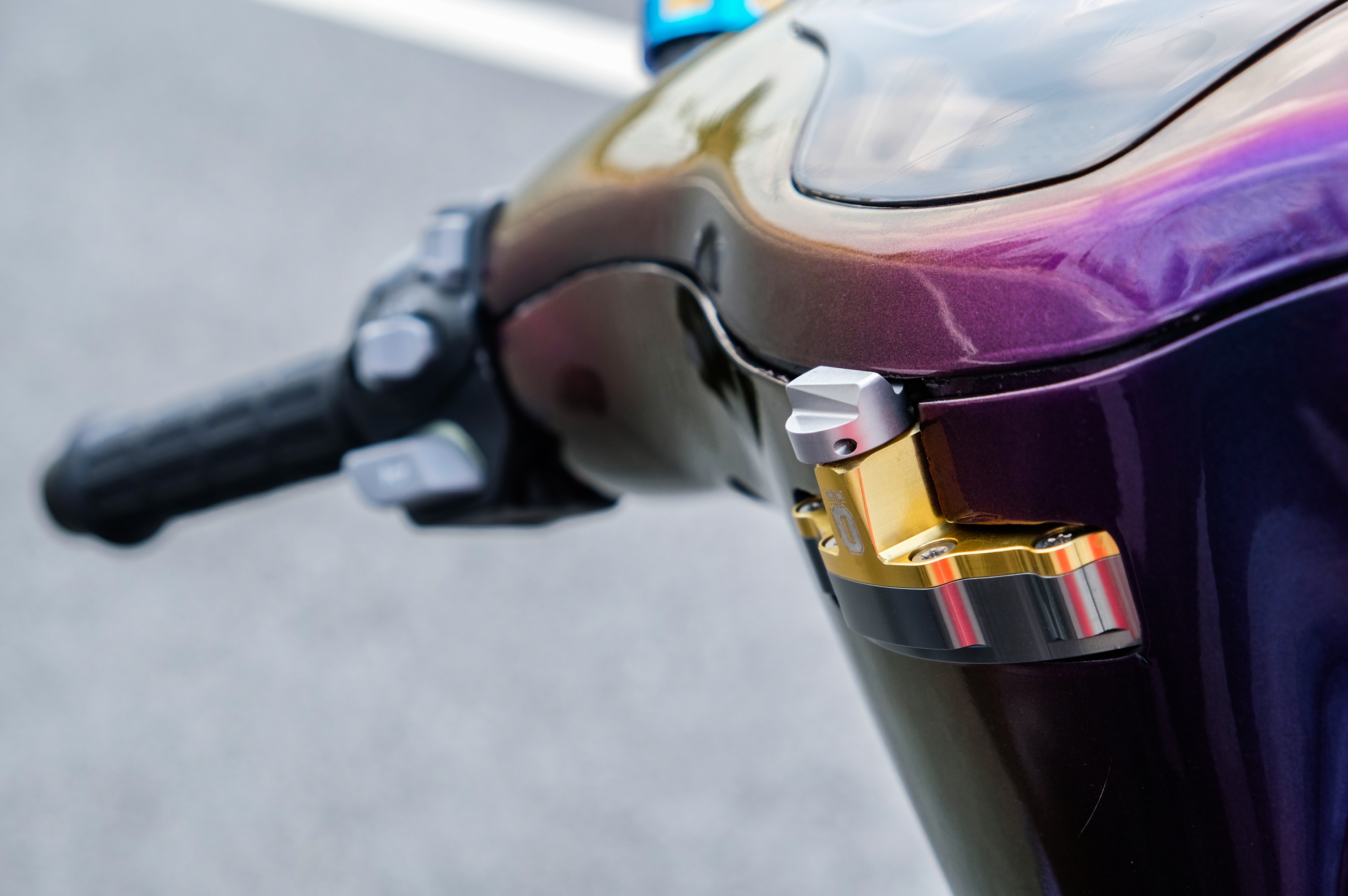 Vespa Sprint voi mau son chuyen sac anh 7