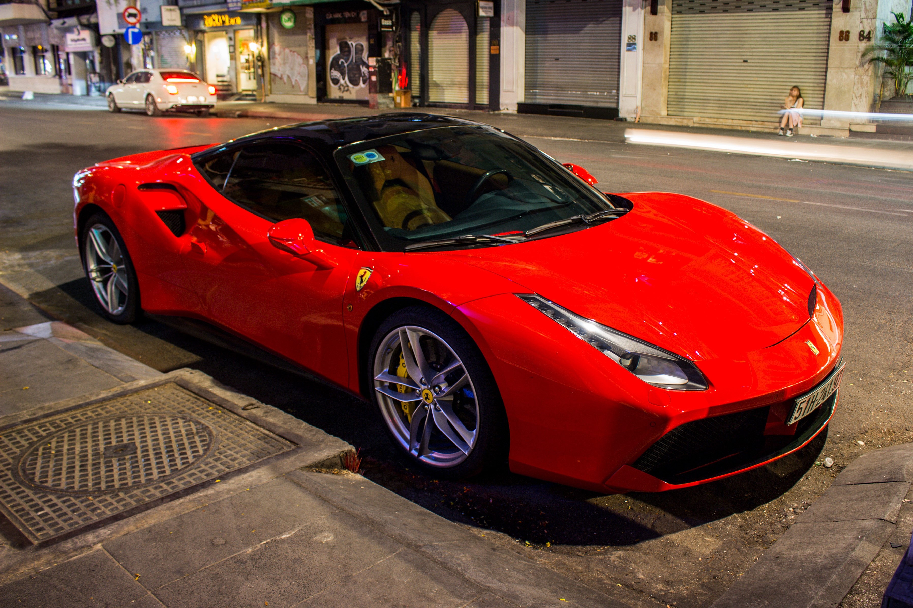 Ferrari 488 GTB ve voi chu moi anh 1