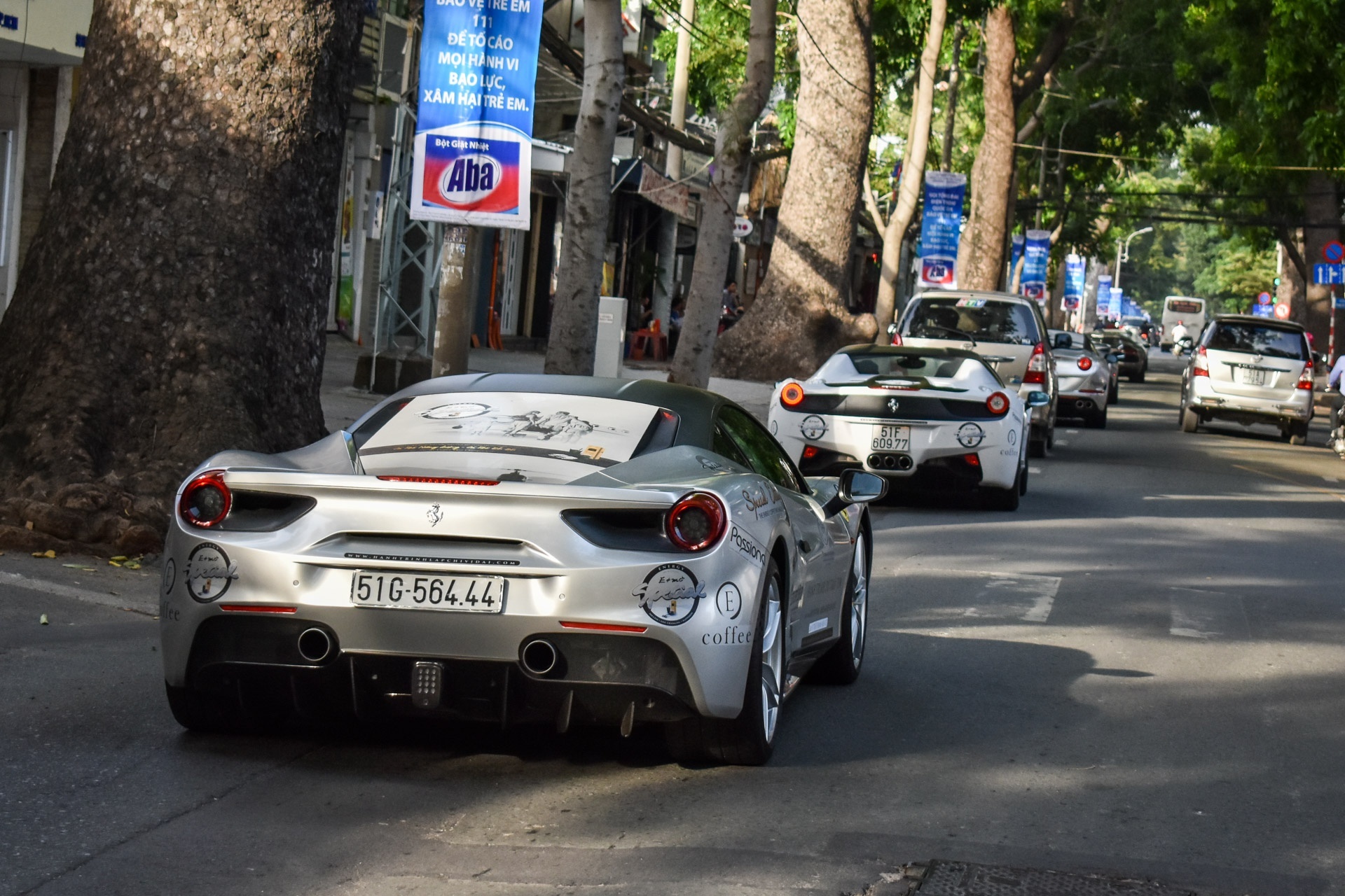 Ferrari 488 GTB ve voi chu moi anh 3