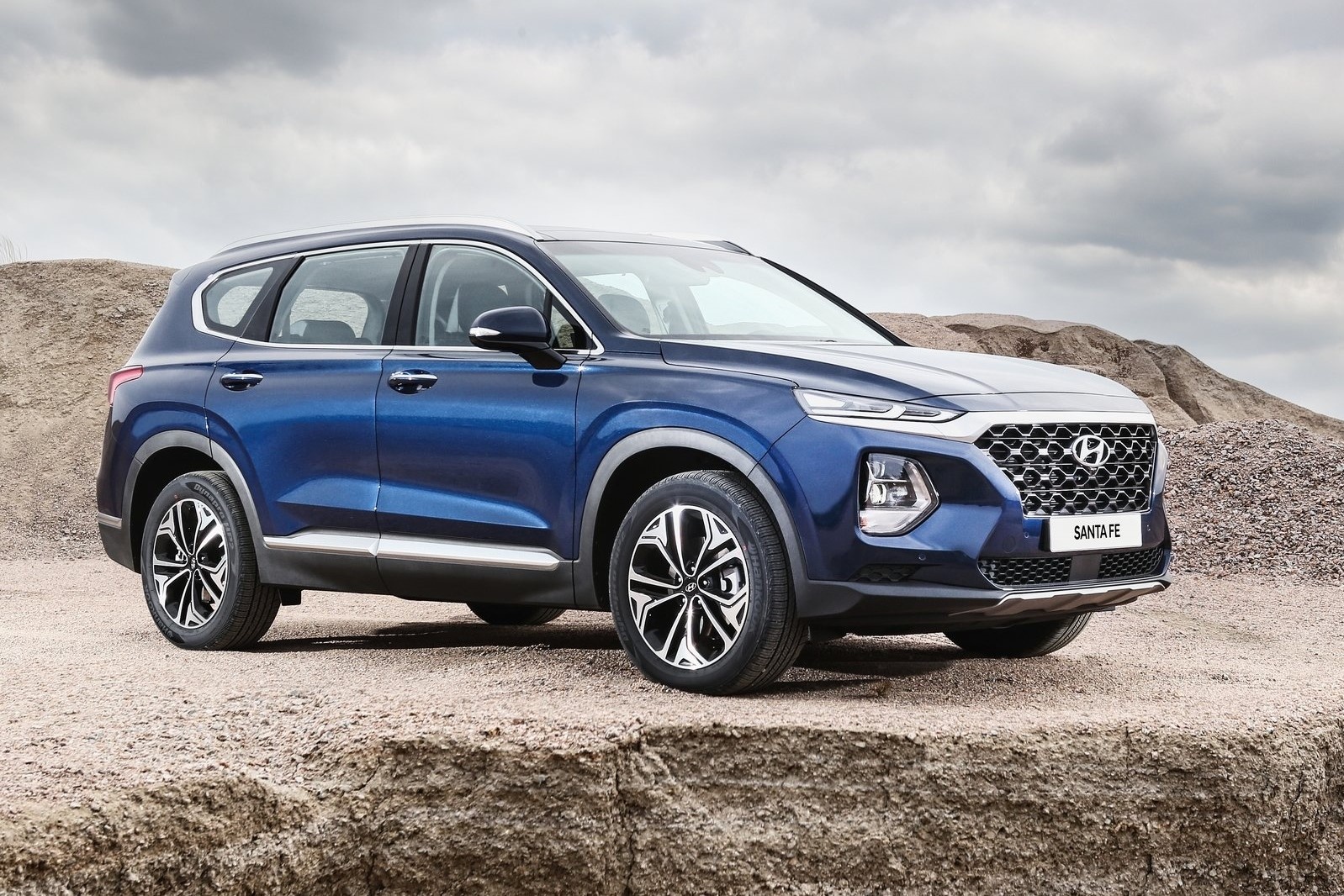 So sánh Kia Sorento và Hyundai Santa Fe ảnh 18 So sanh Kia Sorento va Hyundai Santa Fe anh 18