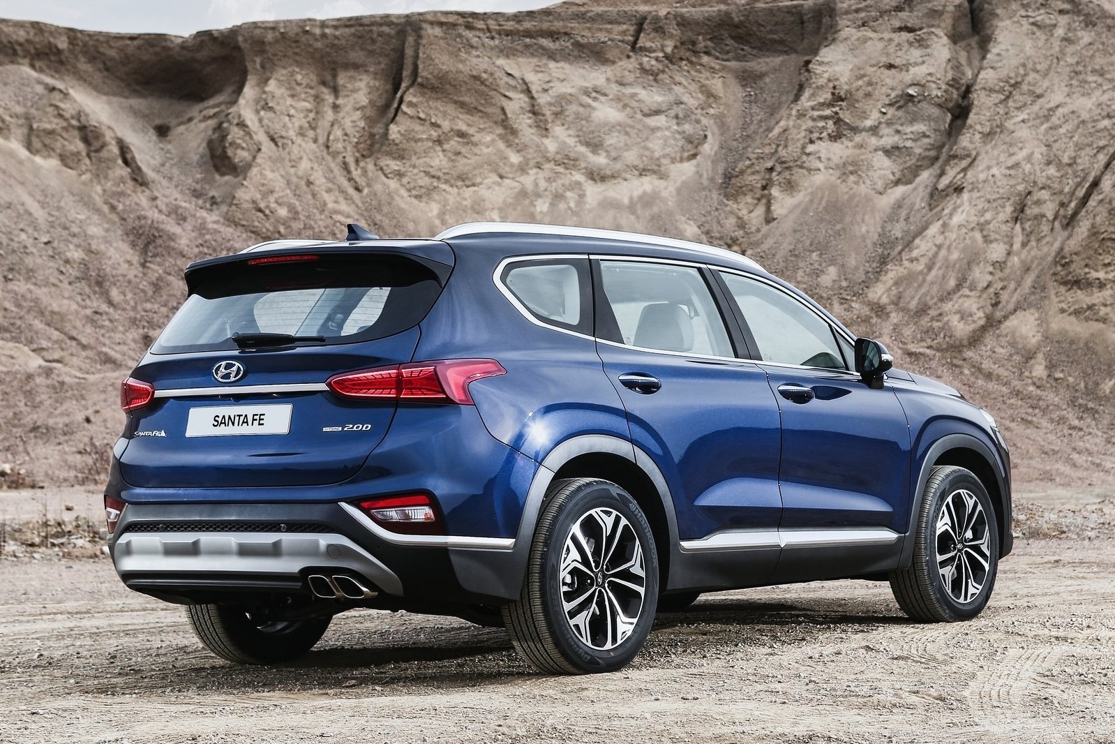 So sánh Kia Sorento và Hyundai Santa Fe ảnh 8 So sanh Kia Sorento va Hyundai Santa Fe anh 8