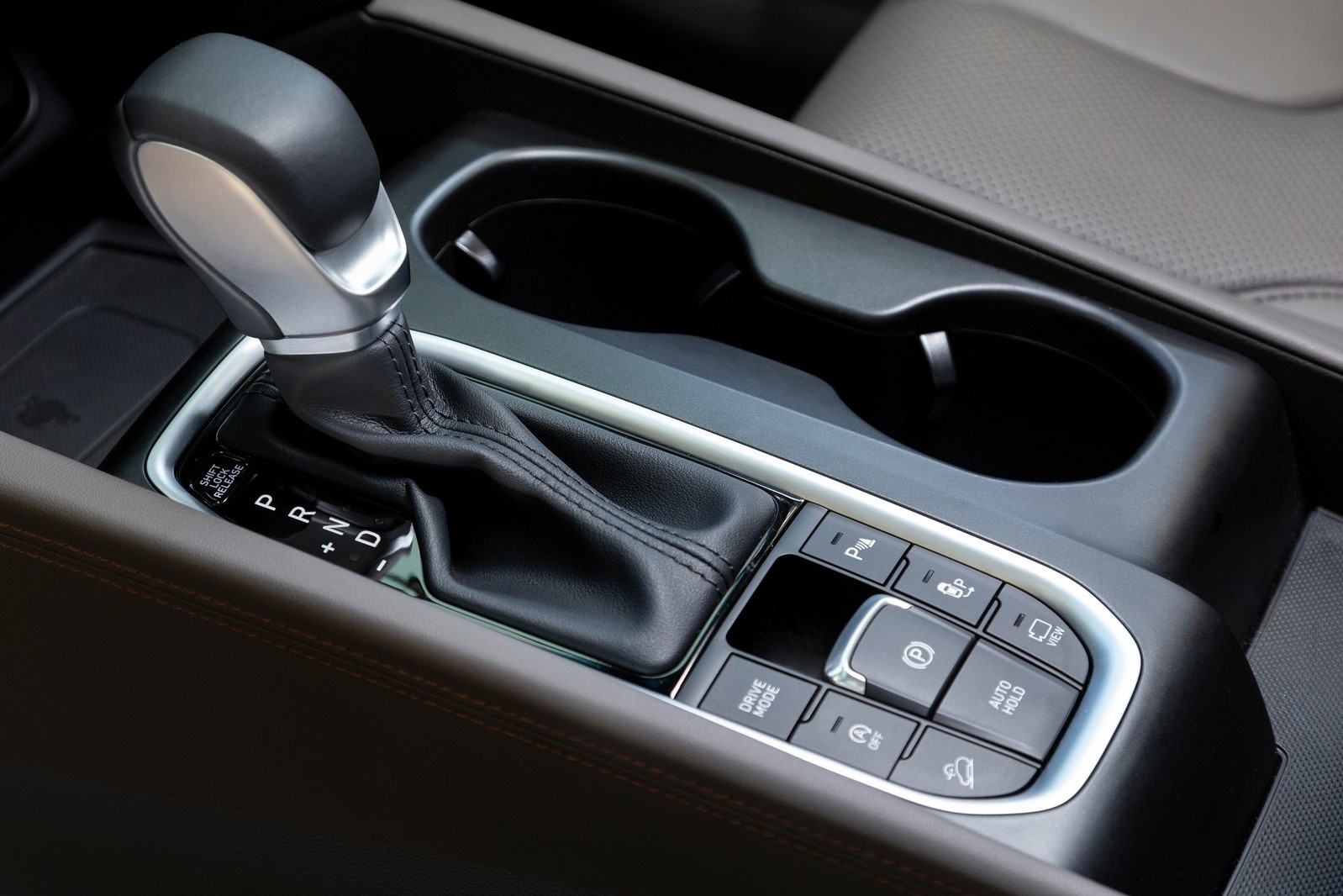 So sánh Kia Sorento và Hyundai Santa Fe ảnh 12 So sanh Kia Sorento va Hyundai Santa Fe anh 12