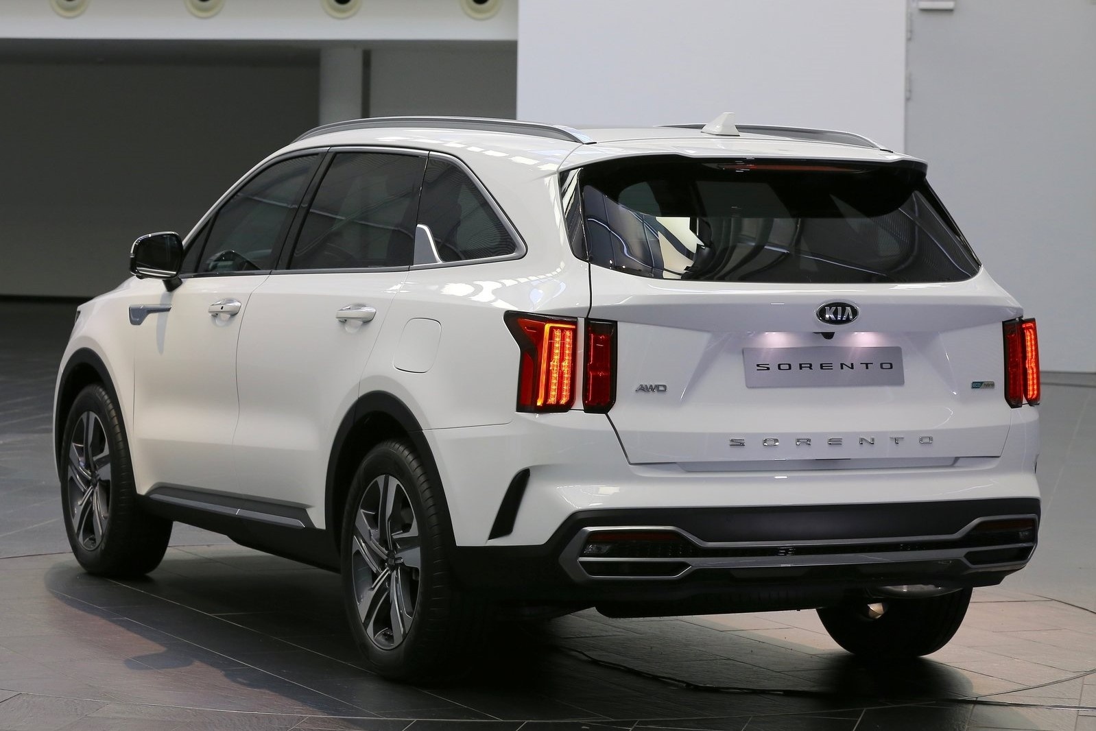 So sánh Kia Sorento và Hyundai Santa Fe ảnh 7 So sanh Kia Sorento va Hyundai Santa Fe anh 7