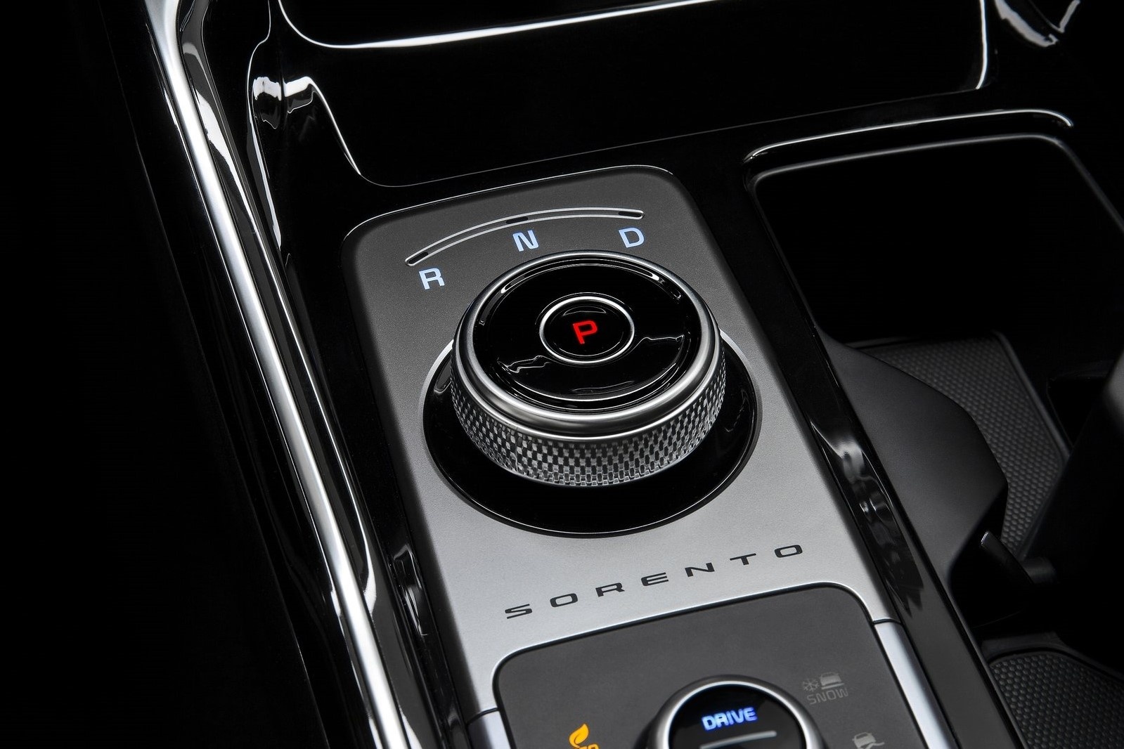 So sánh Kia Sorento và Hyundai Santa Fe ảnh 11 So sanh Kia Sorento va Hyundai Santa Fe anh 11