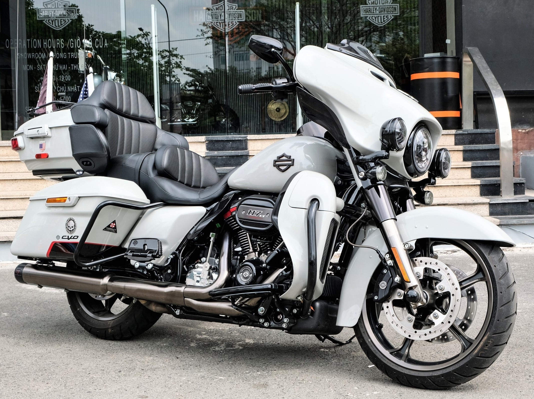 Moto touring Harley-Davidson CVO Limited 2020 gia gan 2,3 ty tai VN hinh anh