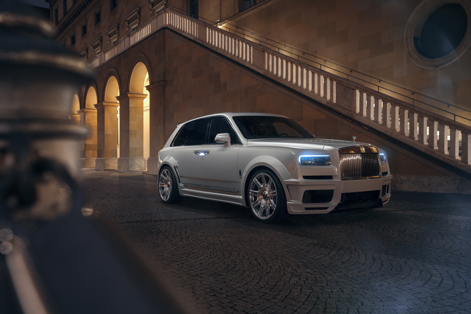 Rolls-Royce Cullinan phien ban than rong anh 6