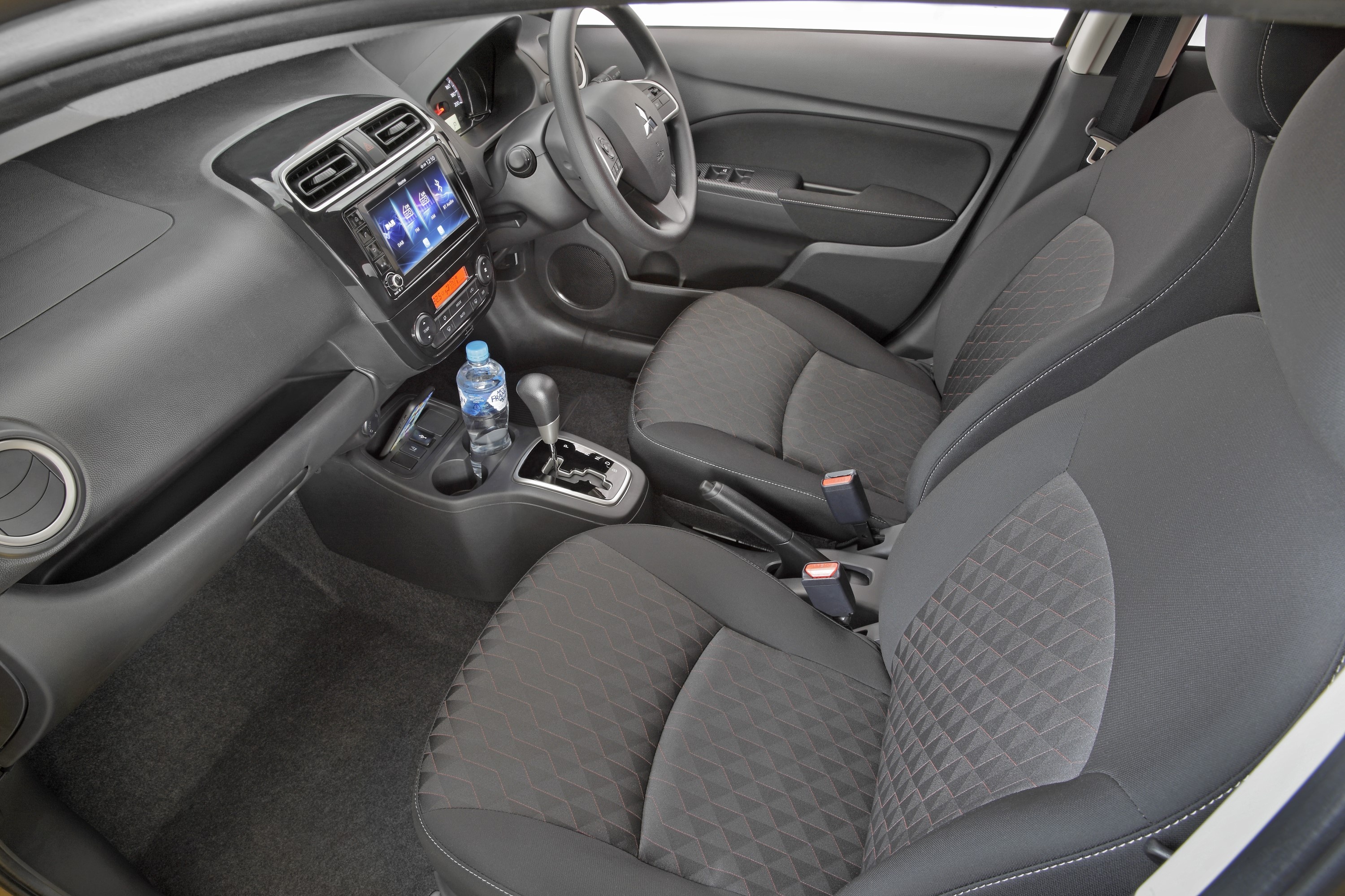 Mitsubishi Mirage 2020 sắp về Việt Nam ảnh 7 Mitsubishi Mirage 2020 sap ve Viet Nam anh 7