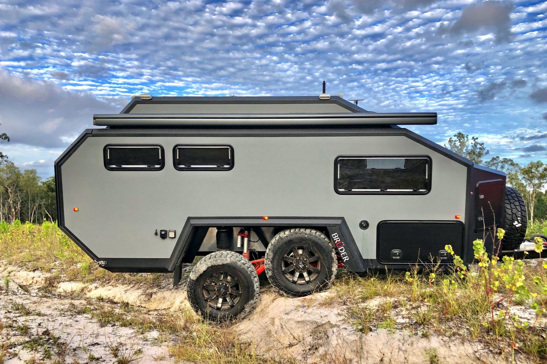 Nhà di động off-road có giá 100.000 USD ảnh 3 Nha di dong off-road co gia 100.000 USD anh 3