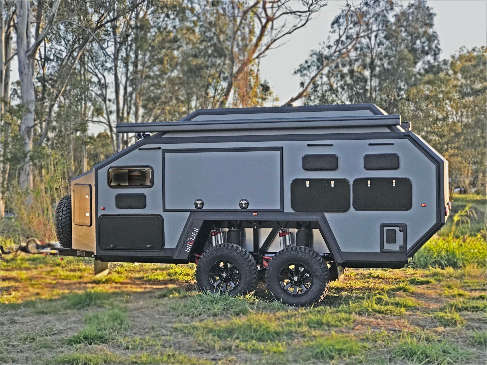 Nhà di động off-road có giá 100.000 USD ảnh 6 Nha di dong off-road co gia 100.000 USD anh 6