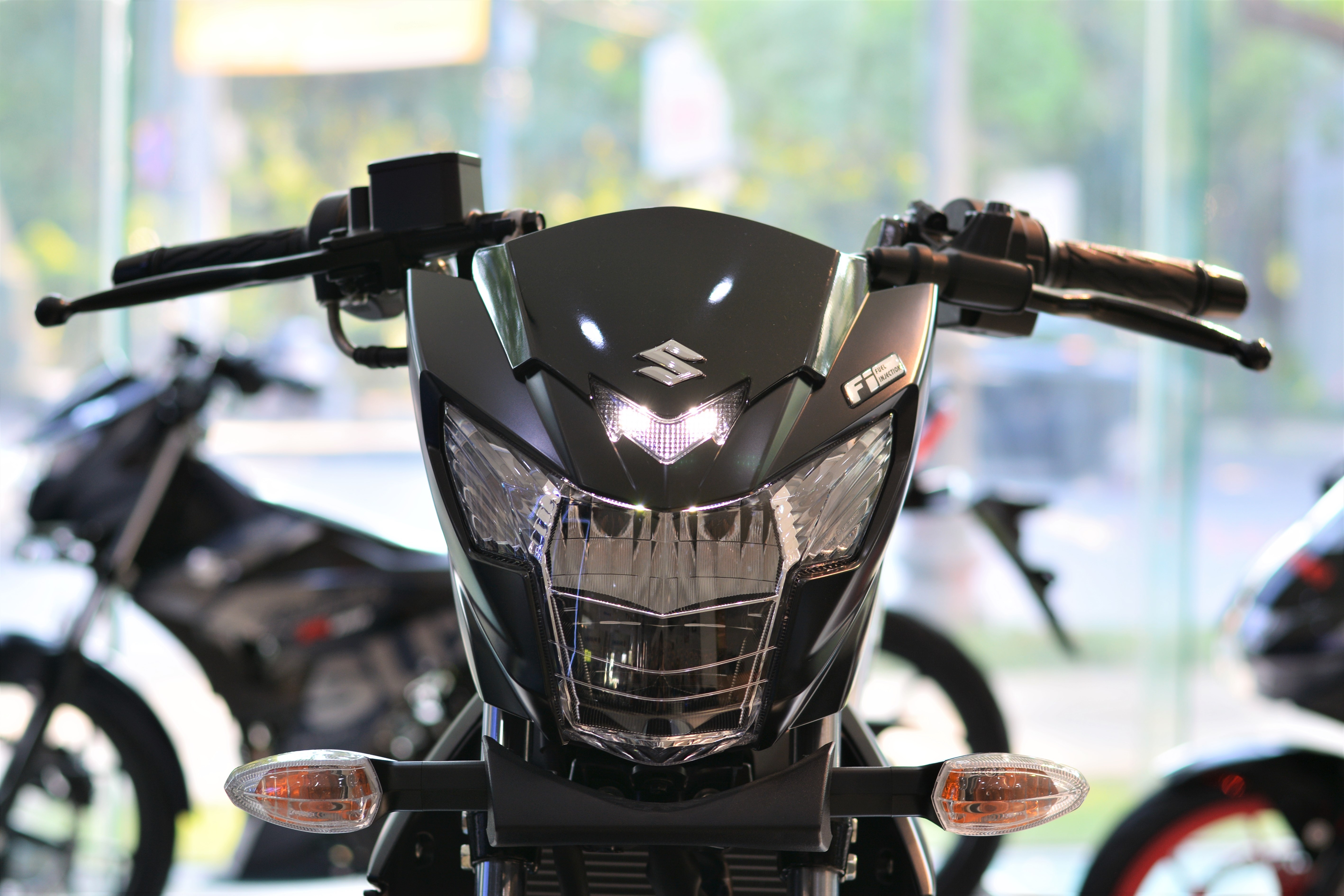 Suzuki phan phoi Satria chinh hang anh 3