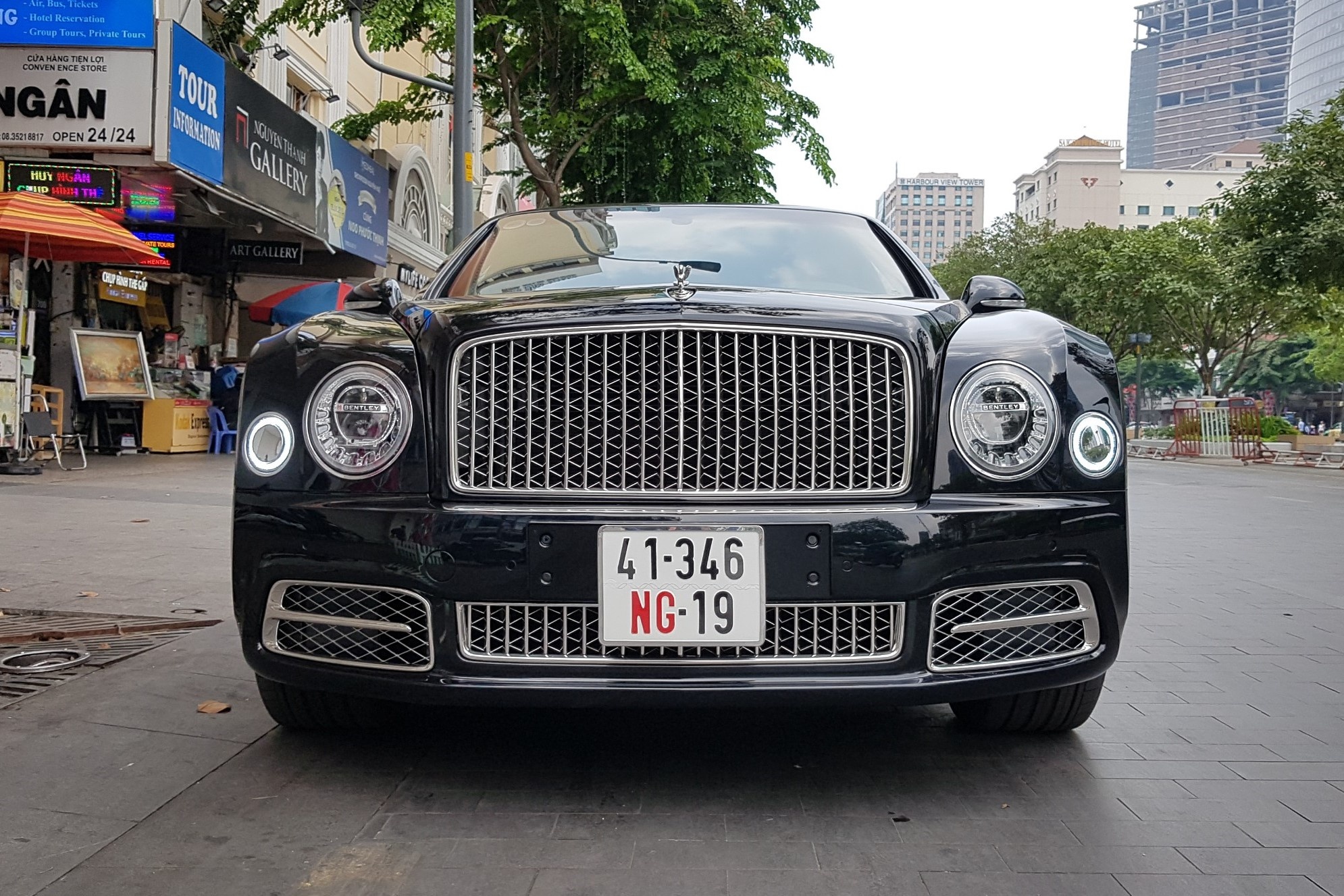Bentley Mulsanne W.O. Edition hàng hiếm xuất hiện tại TP.HCM ảnh 6 Bentley Mulsanne W.O. Edition hang hiem xuat hien tai TP.HCM anh 6